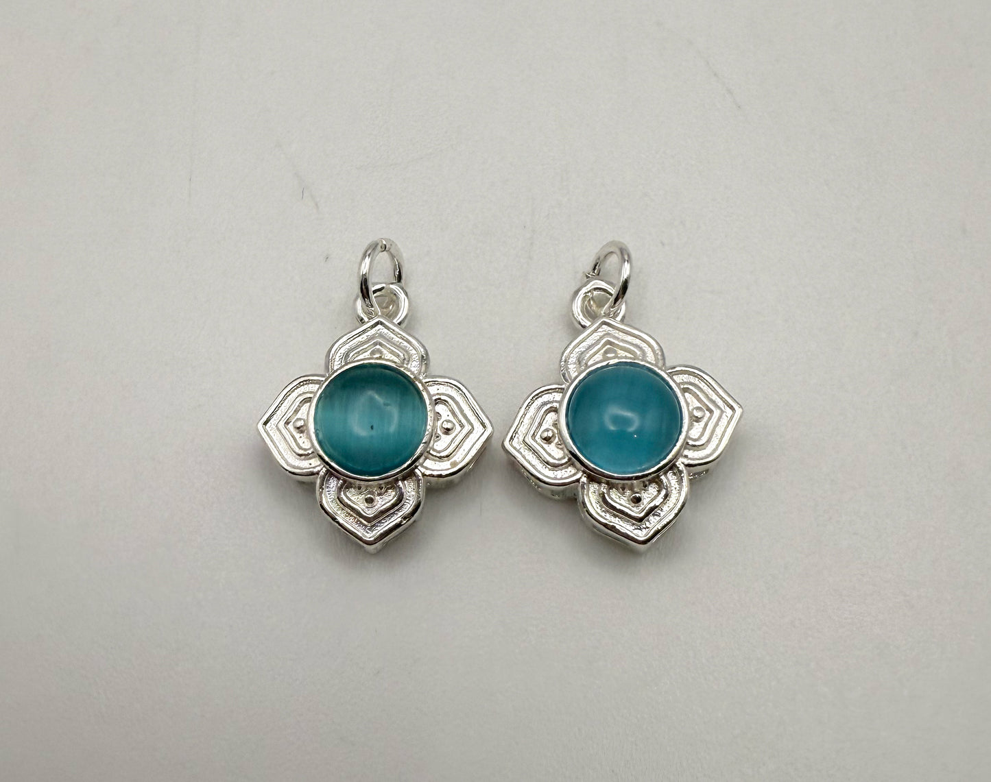 Blue Cats Eye Silver Clover DIY Metal Charm