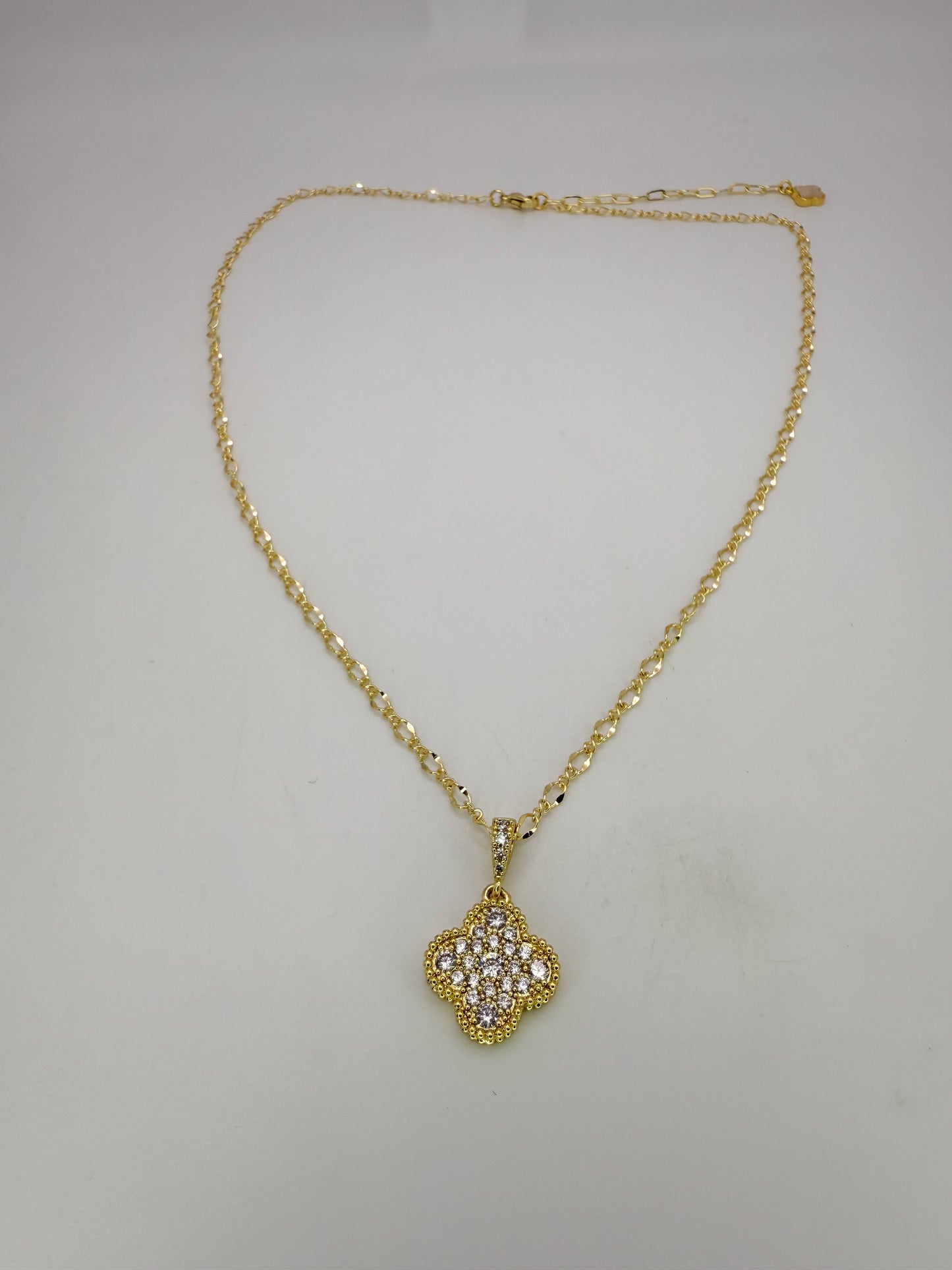 Sparkling Gold Clover Necklace