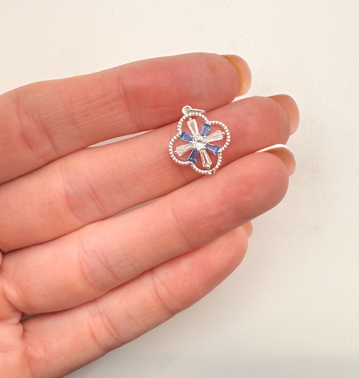 High Quality Clover Design DIY Charms
