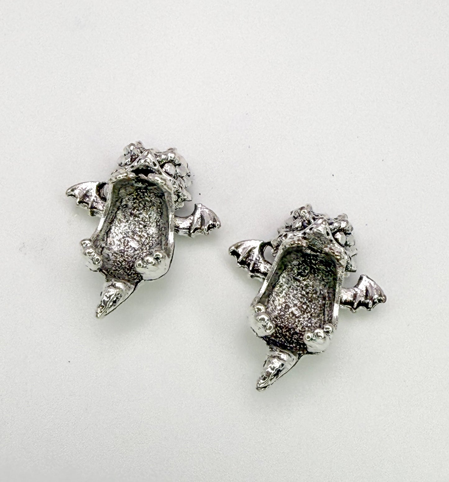Silver Baby Dragon Bead Holder Charm for DIY Bracelets