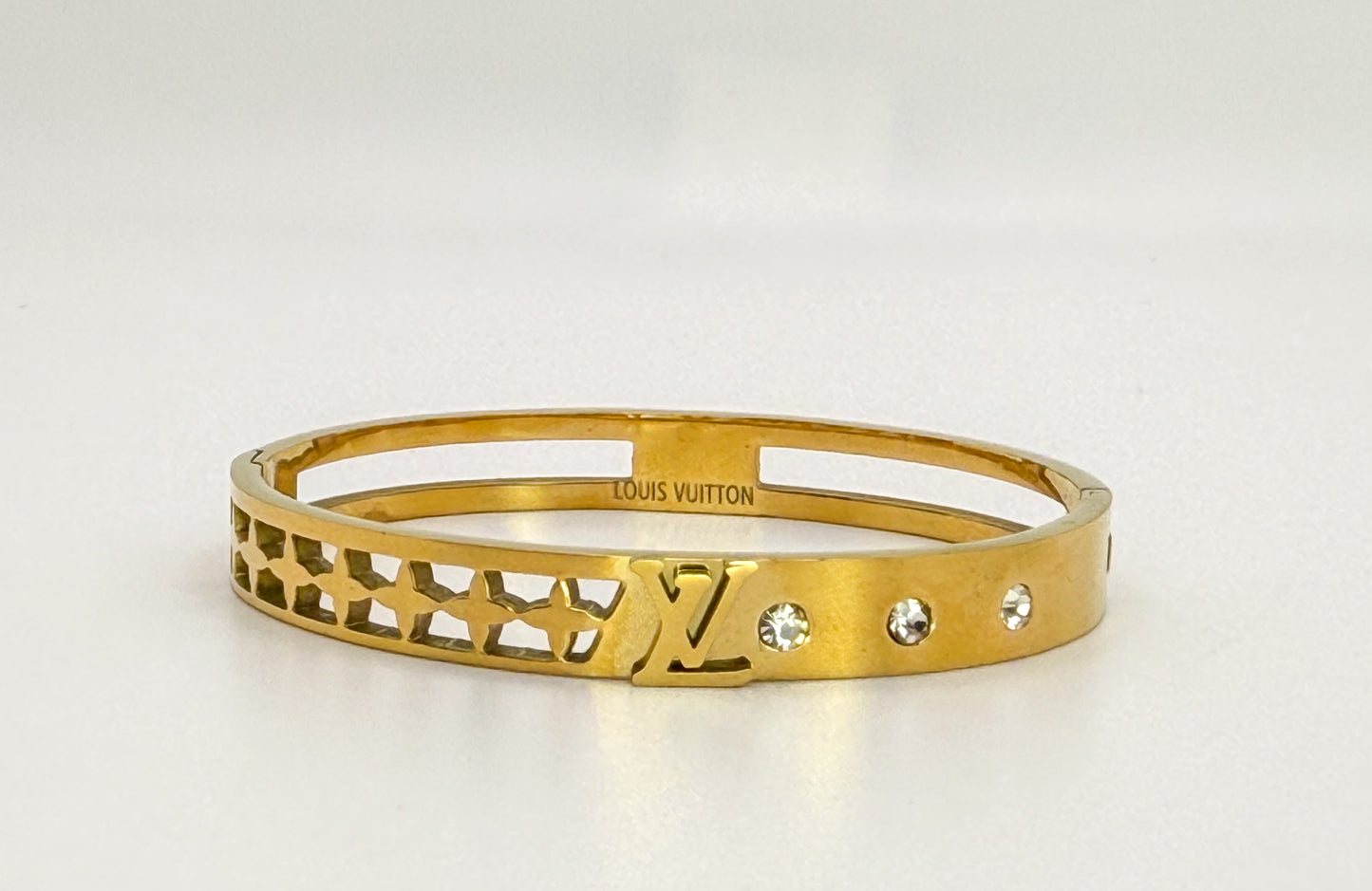 High Quality LV Designer Gold Stainless Bangle Bracelet with Mini Designer Stamp