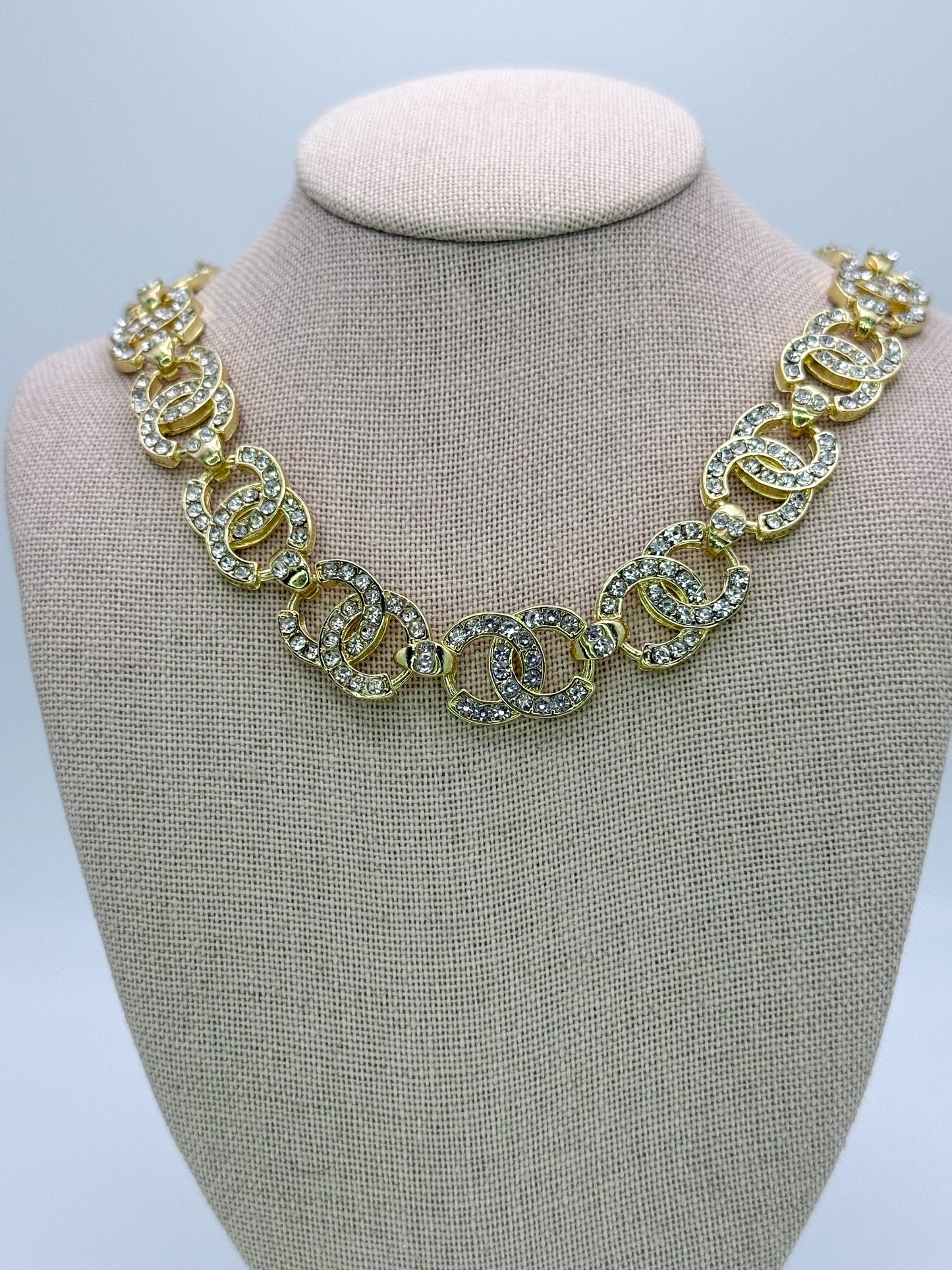 Elegant CC Designer Silver or Gold Matching Necklace and Bracelet set