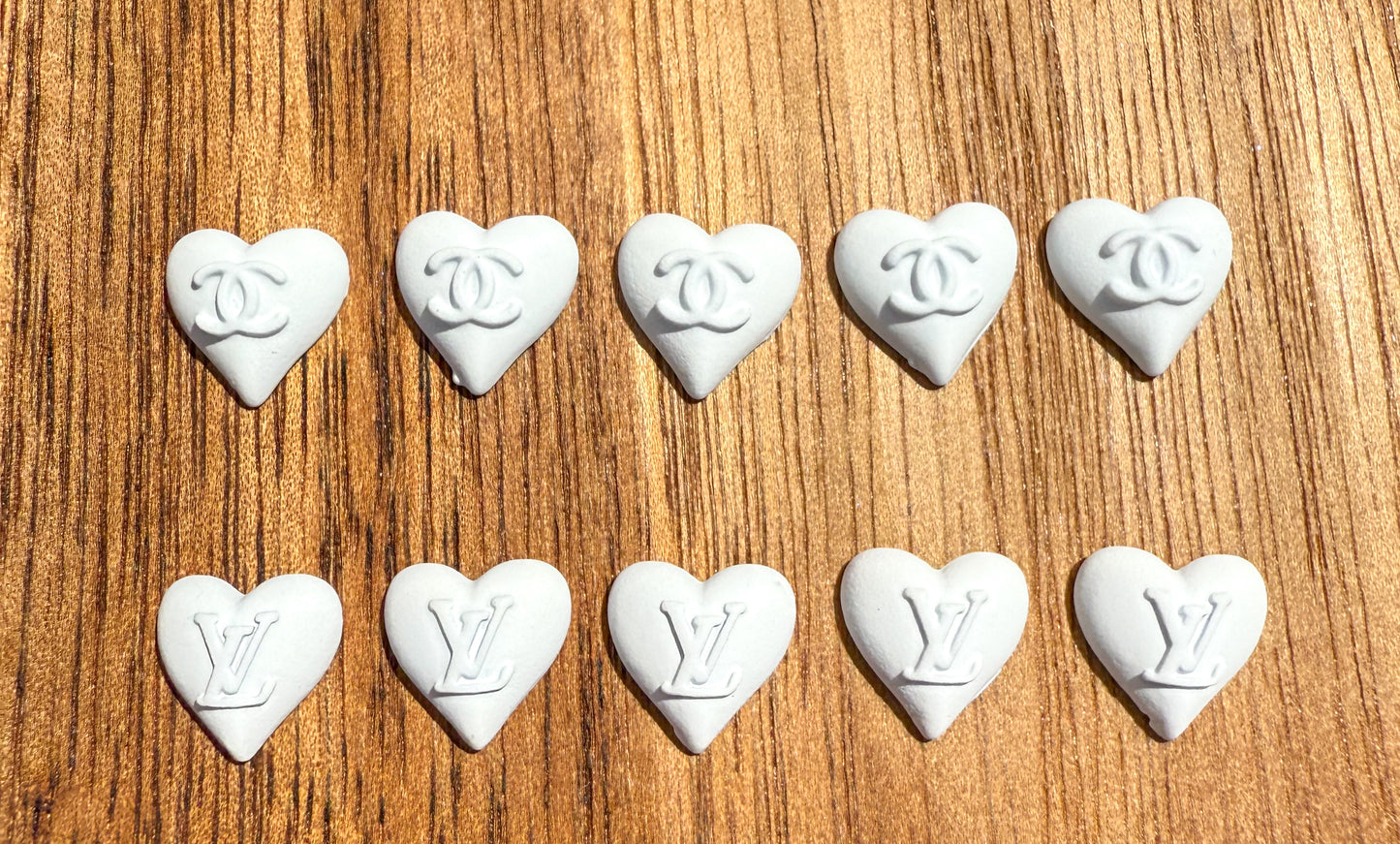 Metal White Enamel CC & LV Heart DIY Nail Charms