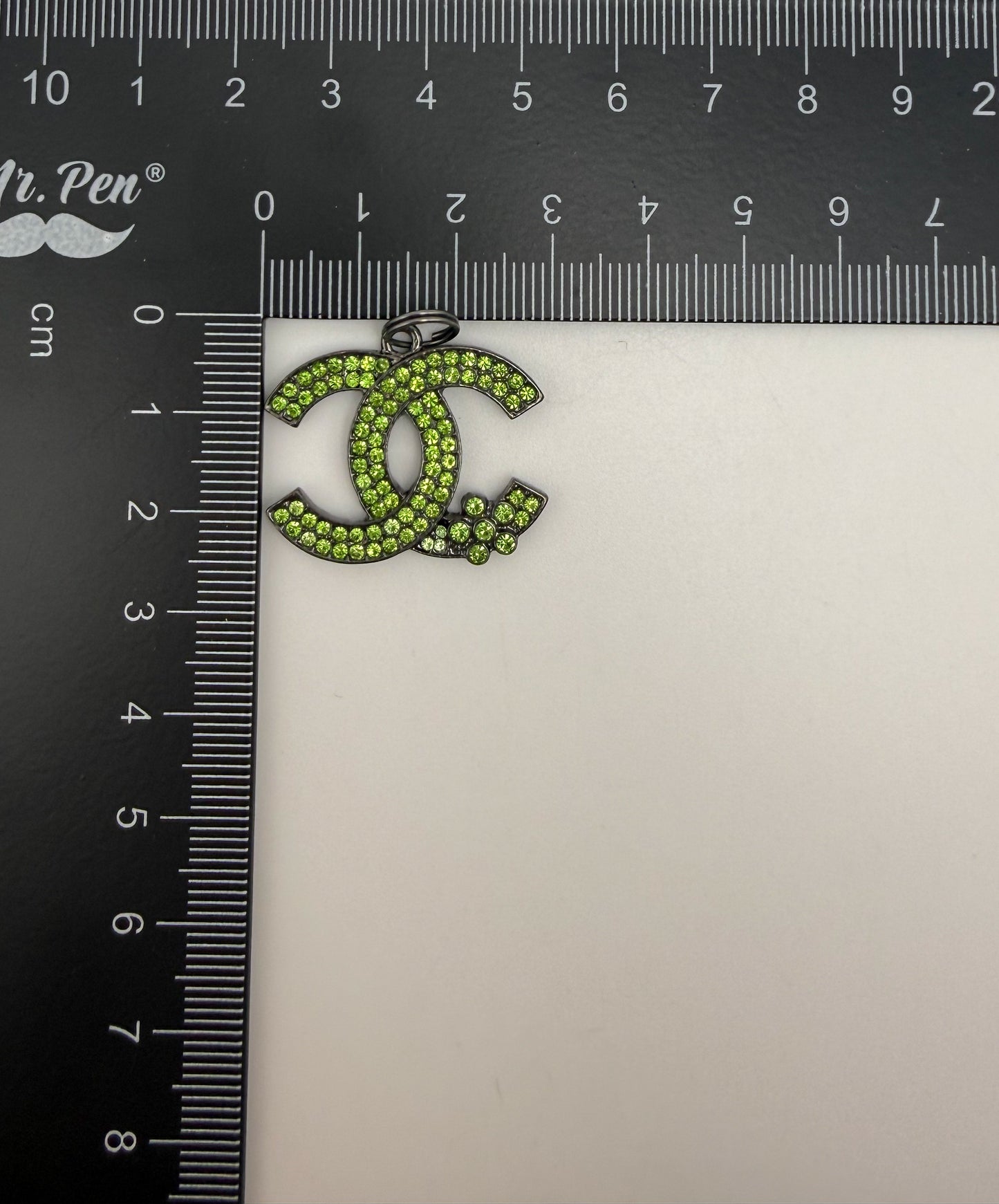 High Quality Designer Bling Black Metal Charm Pendants