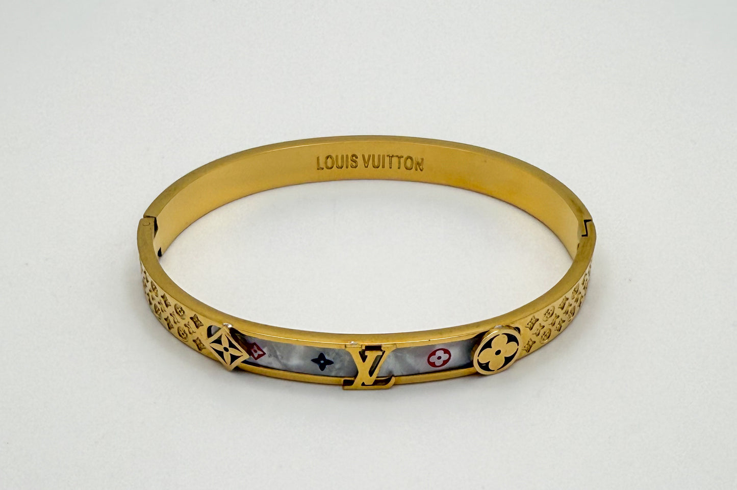 High Quality LV Designer Colorful Logo Mother of Pearl Shell Gold Stainless Steel Bangle Bracelet