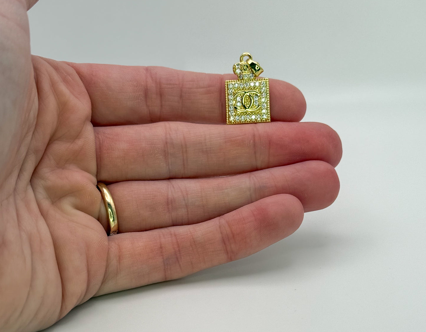 High Quality Gold and Silver CC Perfume Bottle DIY Charm Pendants