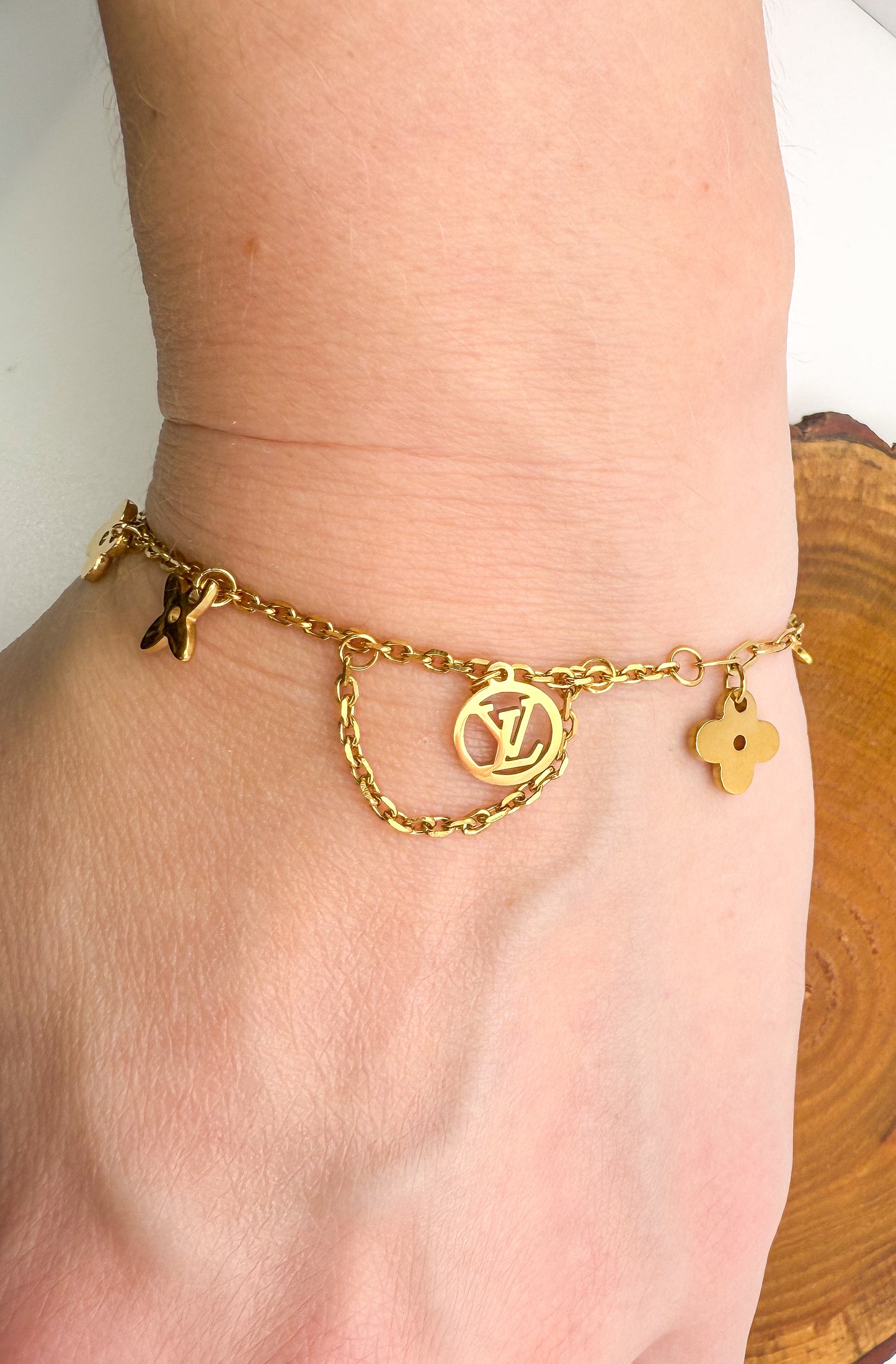 Matching LV Designer Logo Gold Stainless Steel Necklace & Bracelet Set