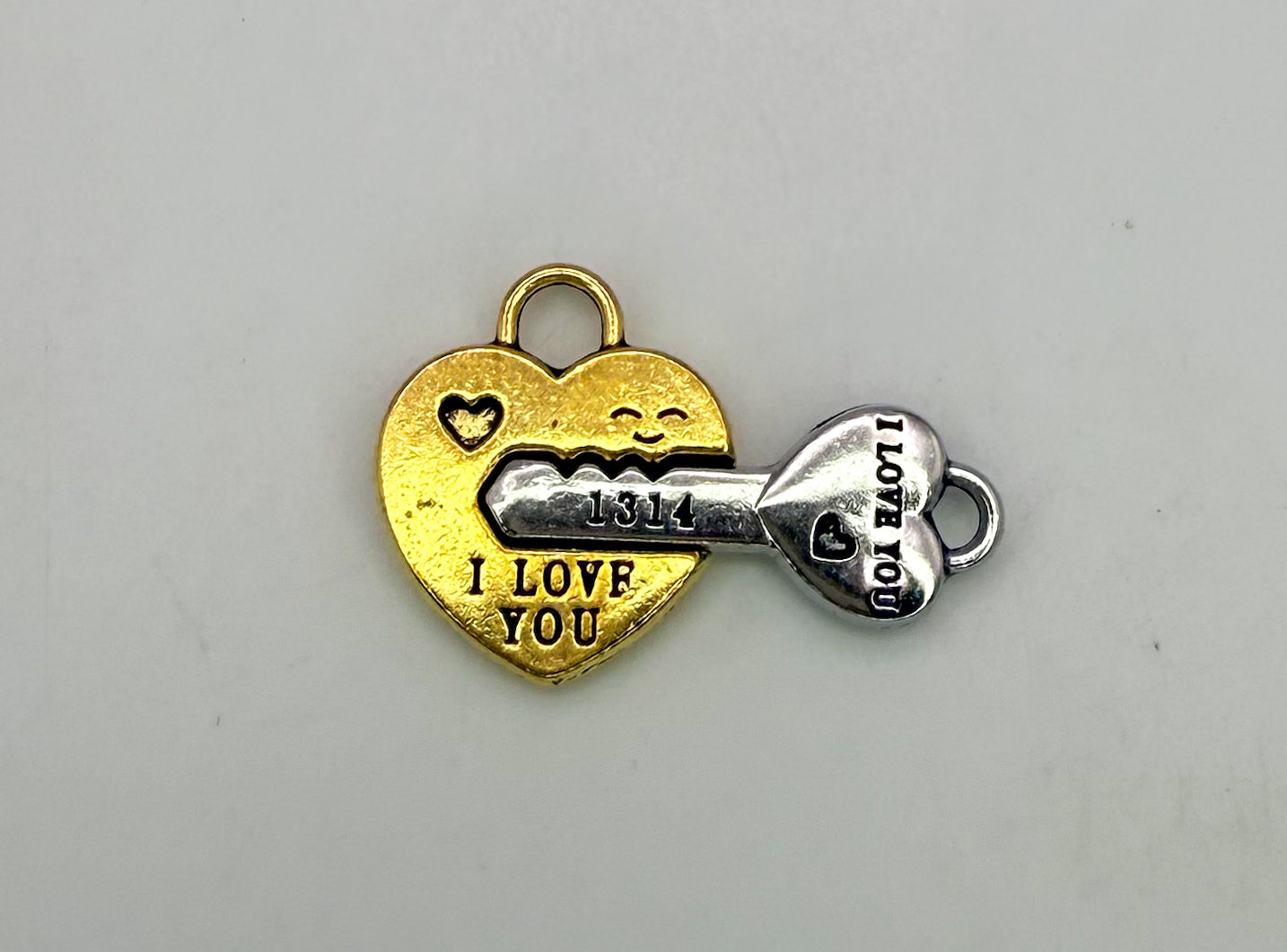 Gold/Silver & Red/Gold Magnetic DIY Charm set