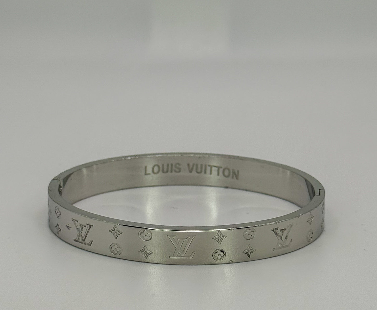 High Quality LV Designer Silver Stainless Steel Bangle Bracelet with Designer Stamp