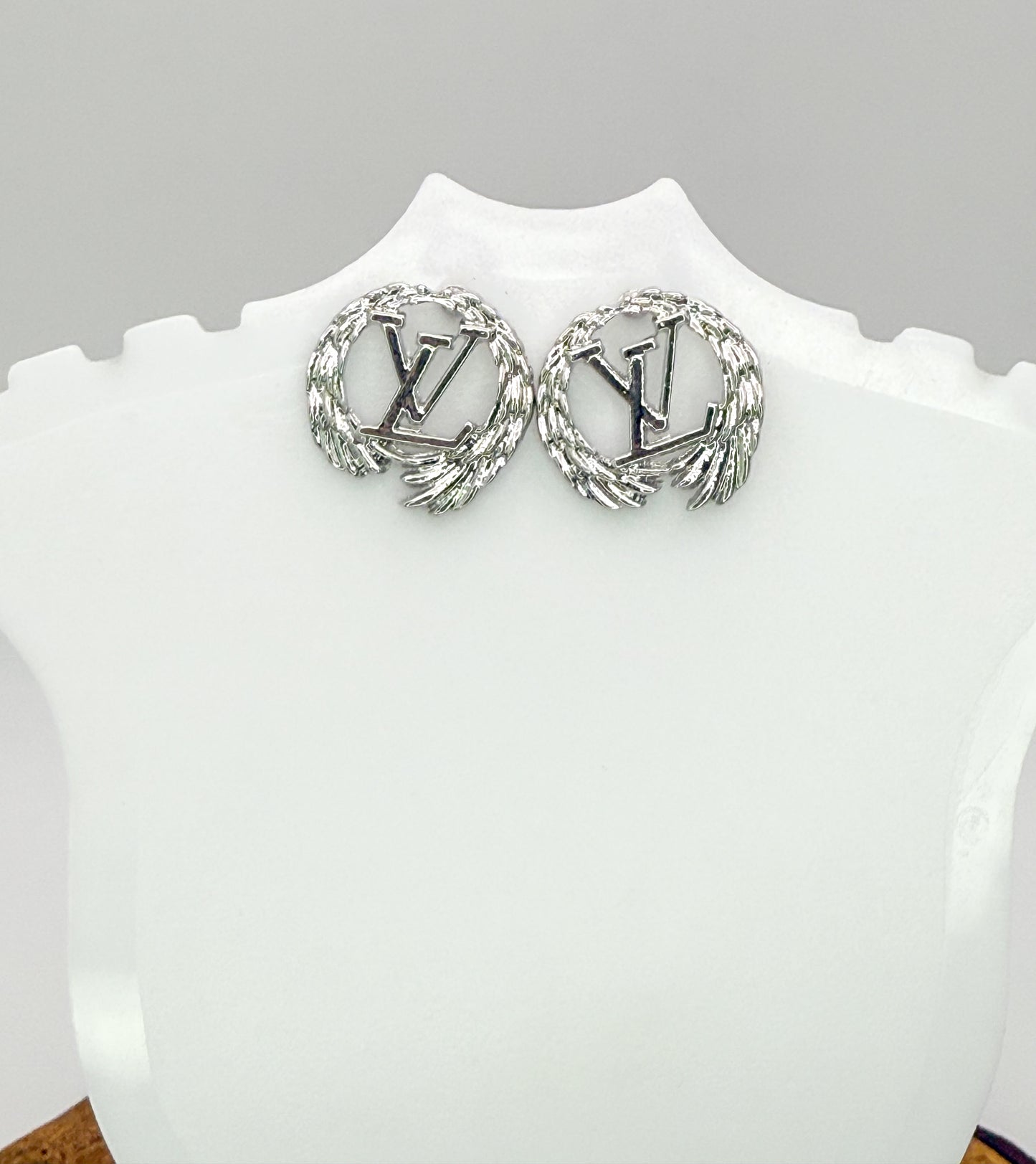 Silver LV Designer Feathered Round Stud Earrings