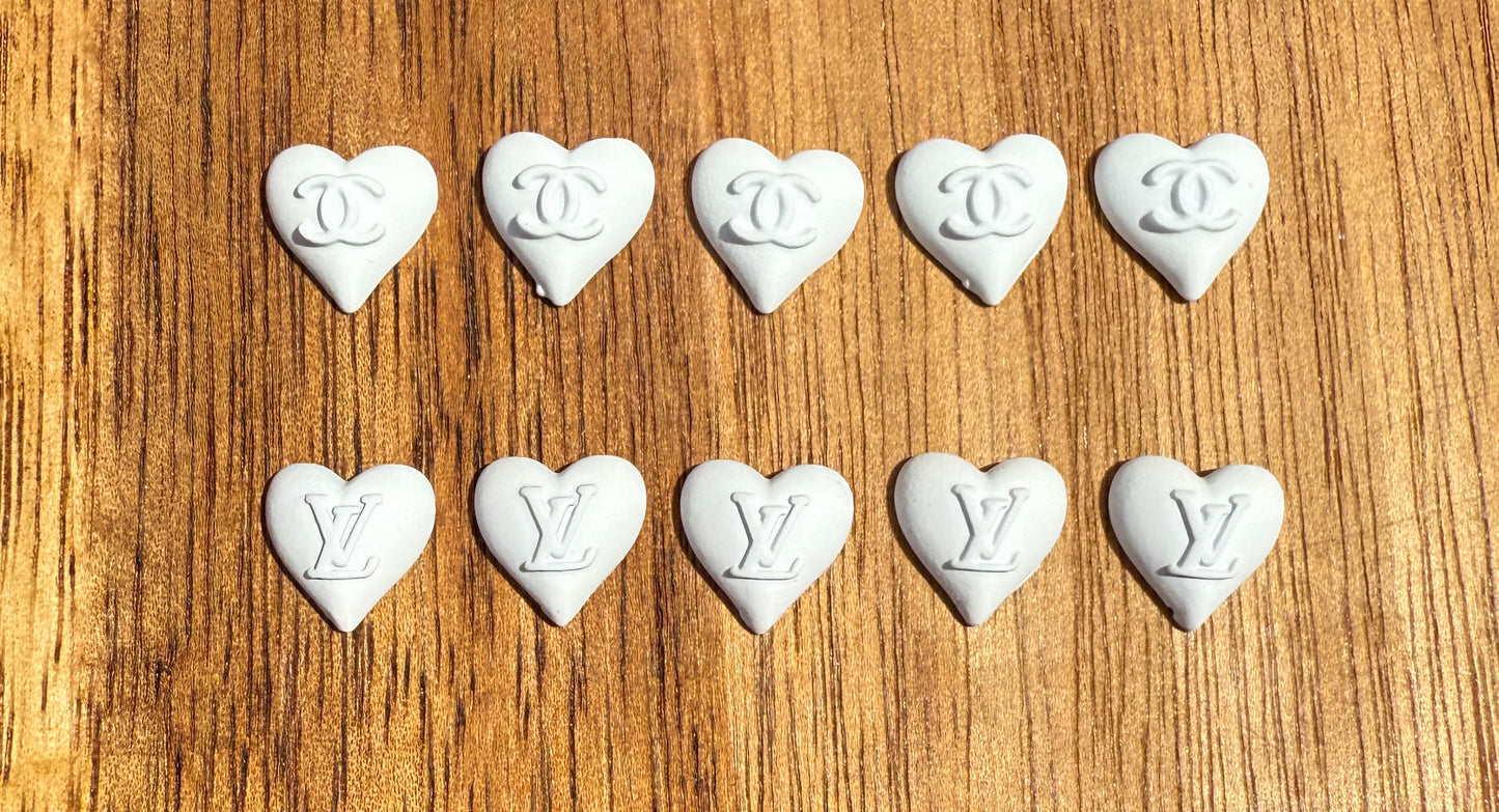 Metal White Enamel CC & LV Heart DIY Nail Charms