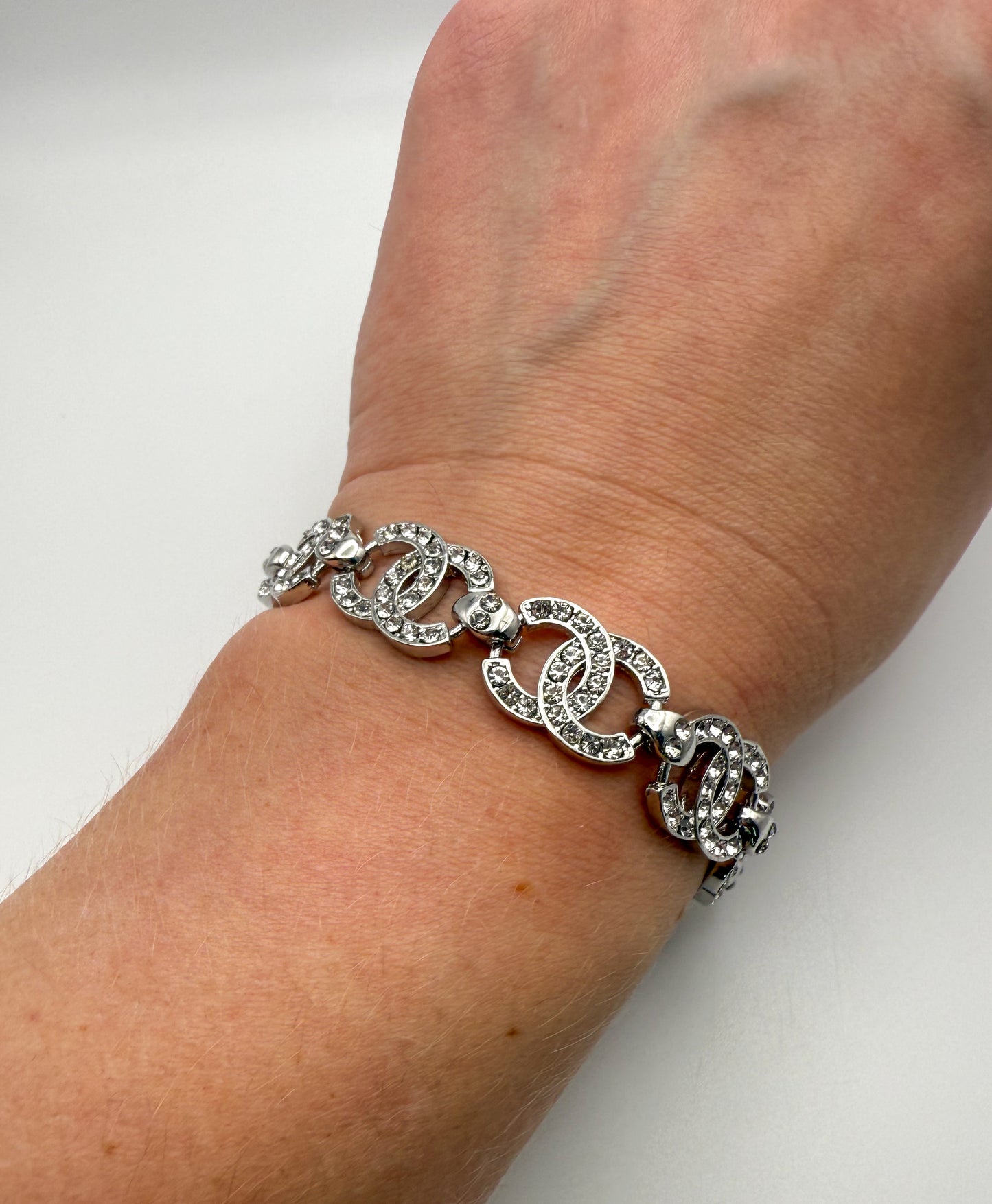 Elegant CC Designer Silver or Gold Matching Necklace and Bracelet set