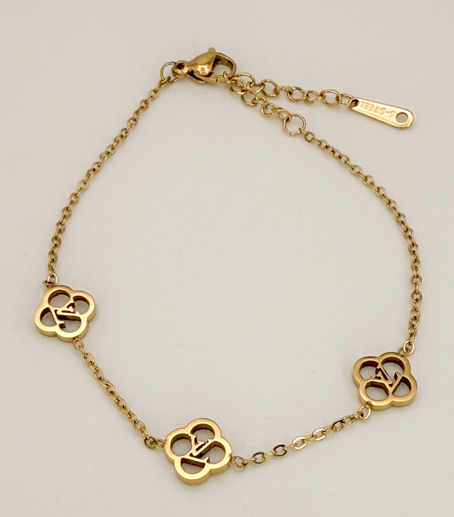 LV Gold Clover Logo Adjustable Chain Bracelet