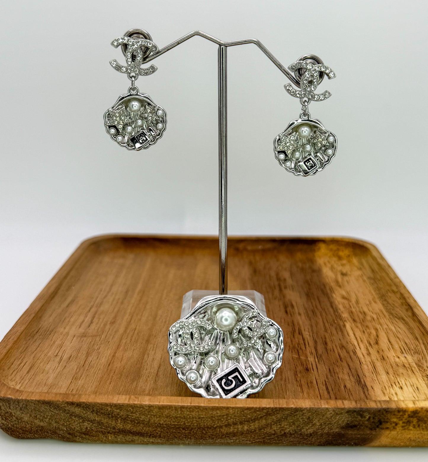 Silver CC Designer Dangling Shell Stud Earrings & Matching Brooch Set