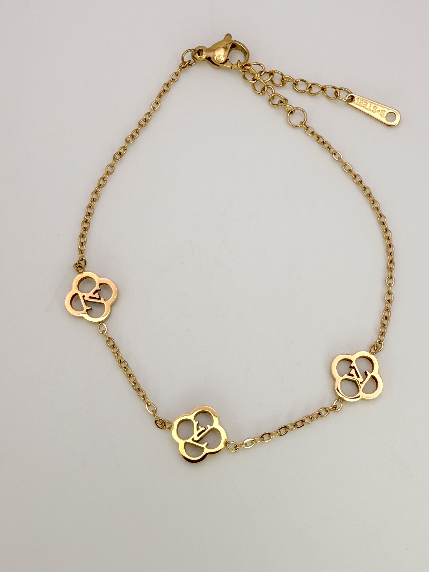 LV Gold Clover Logo Adjustable Chain Bracelet