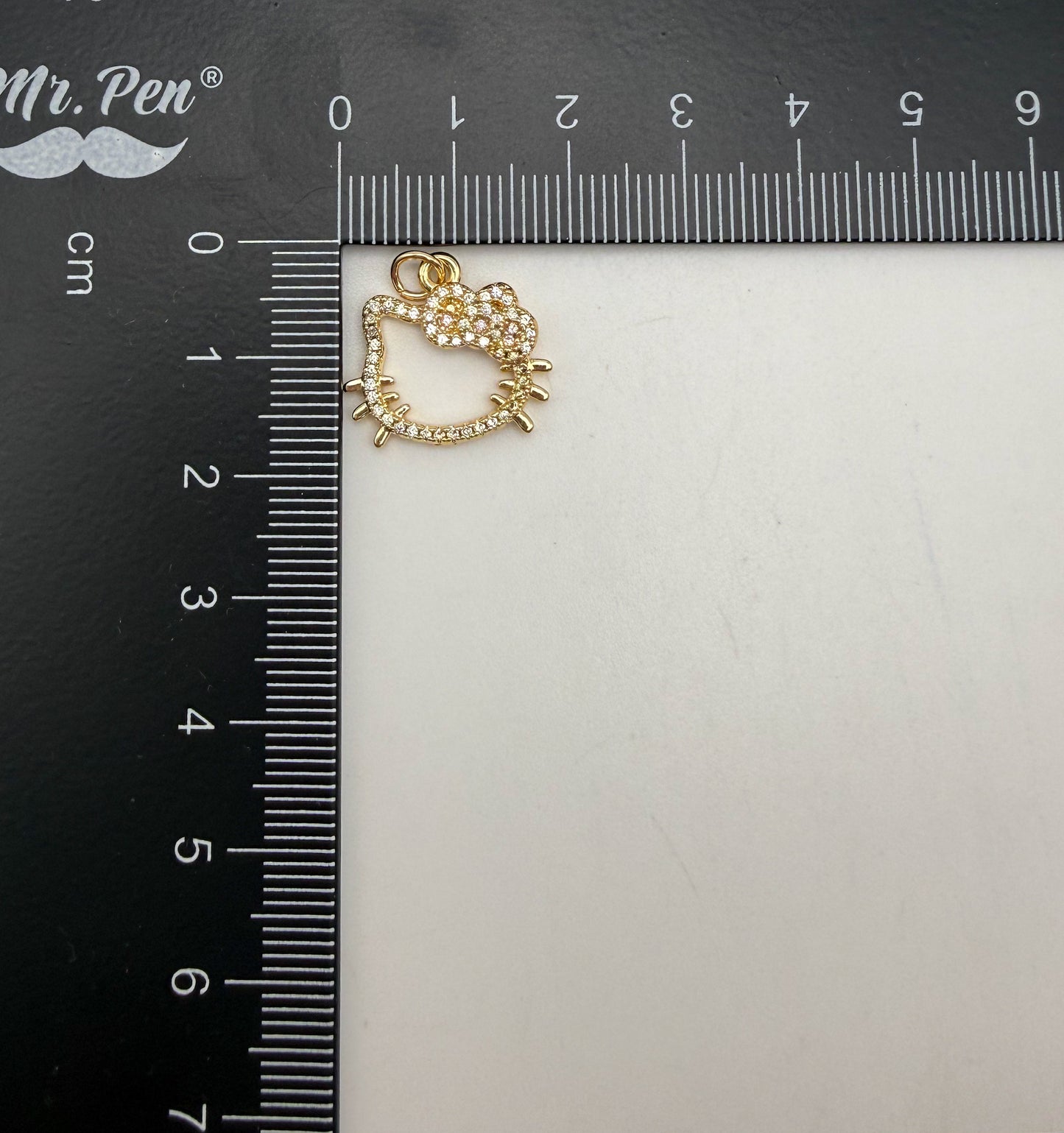 HK Kitty Head Hollow Center Bling Charms