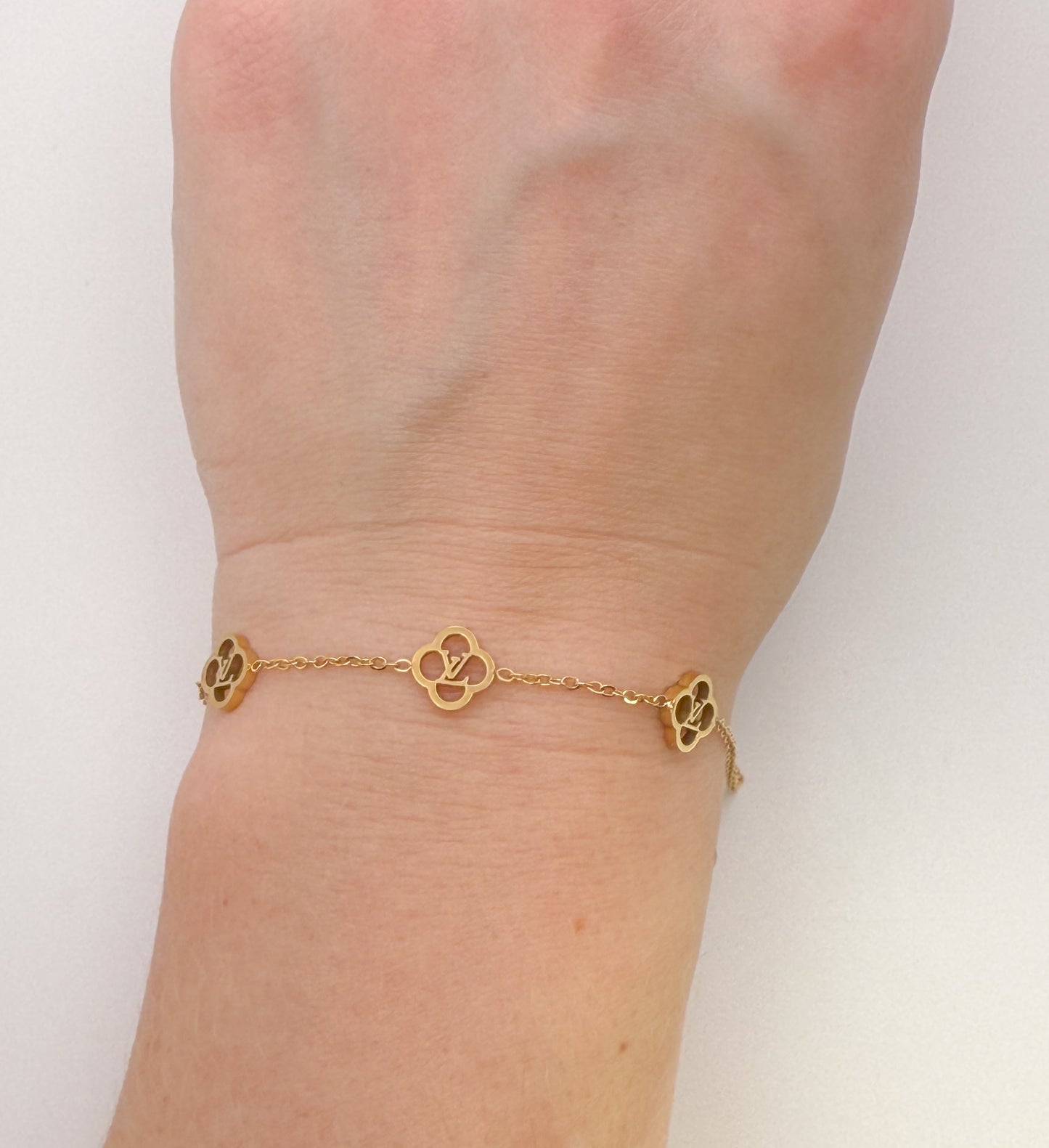 LV Gold Clover Logo Adjustable Chain Bracelet