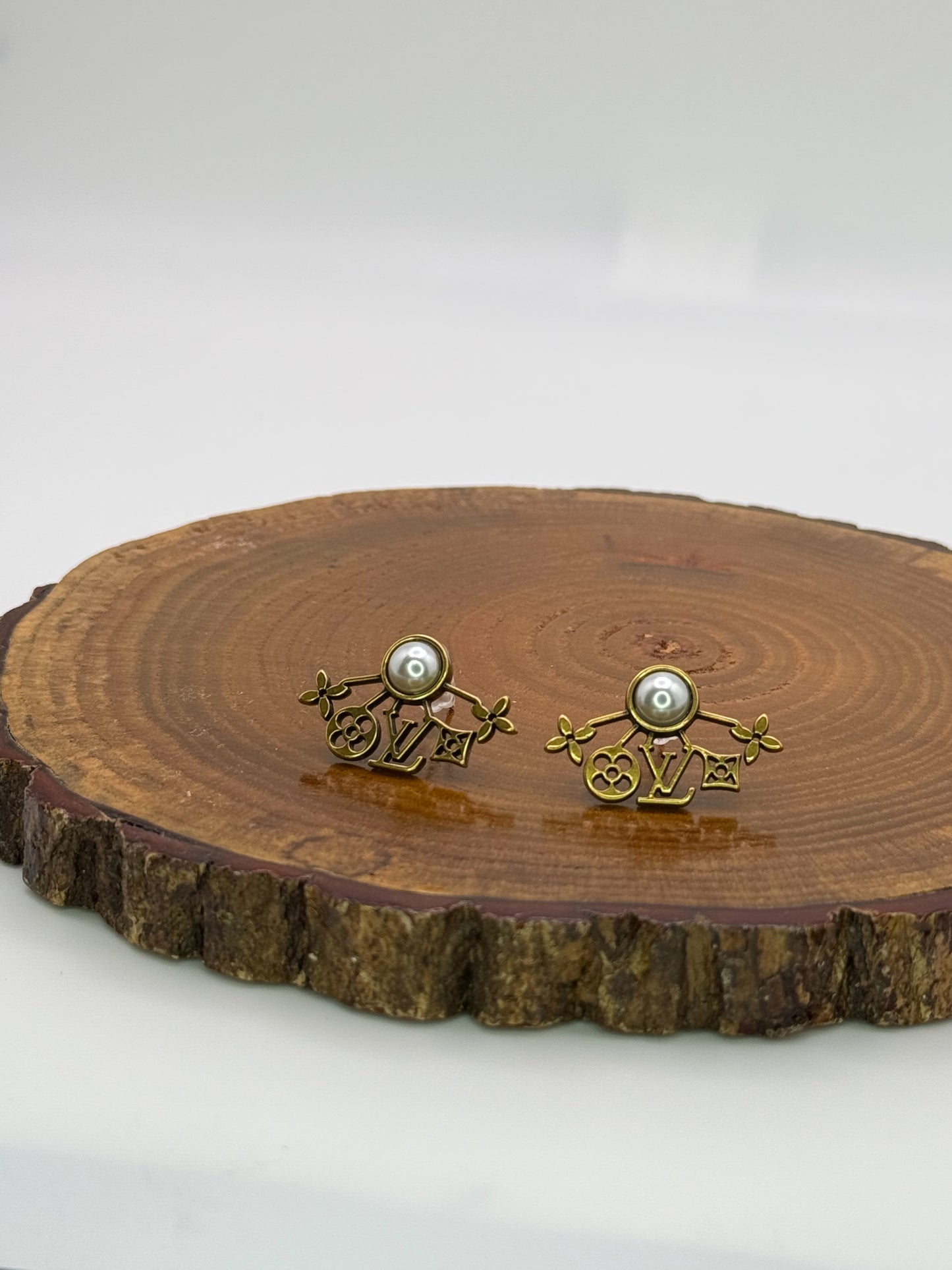 Antique Gold Multi LV LOGO Stud Earrings