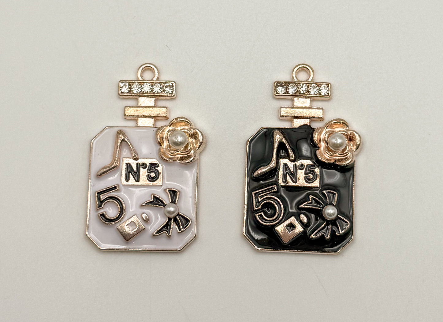 Black & White Enameled Gold #5 Perfume Bottle DIY Metal Charms