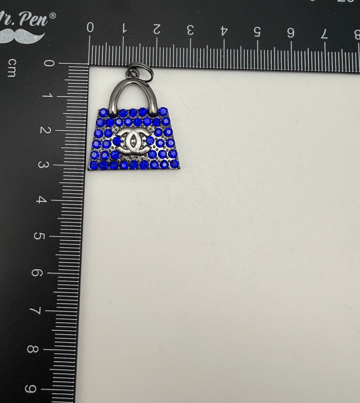 High Quality Designer Bling Black Metal Charm Pendants