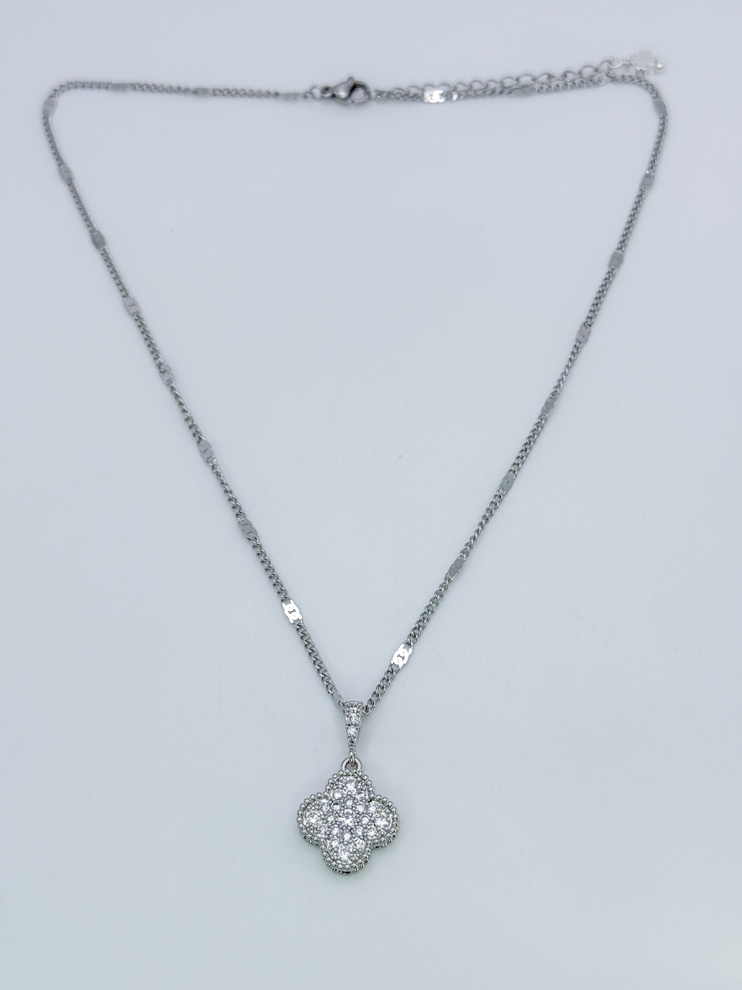 LV Bling Silver Clover S999 Silver Adjustable Necklace