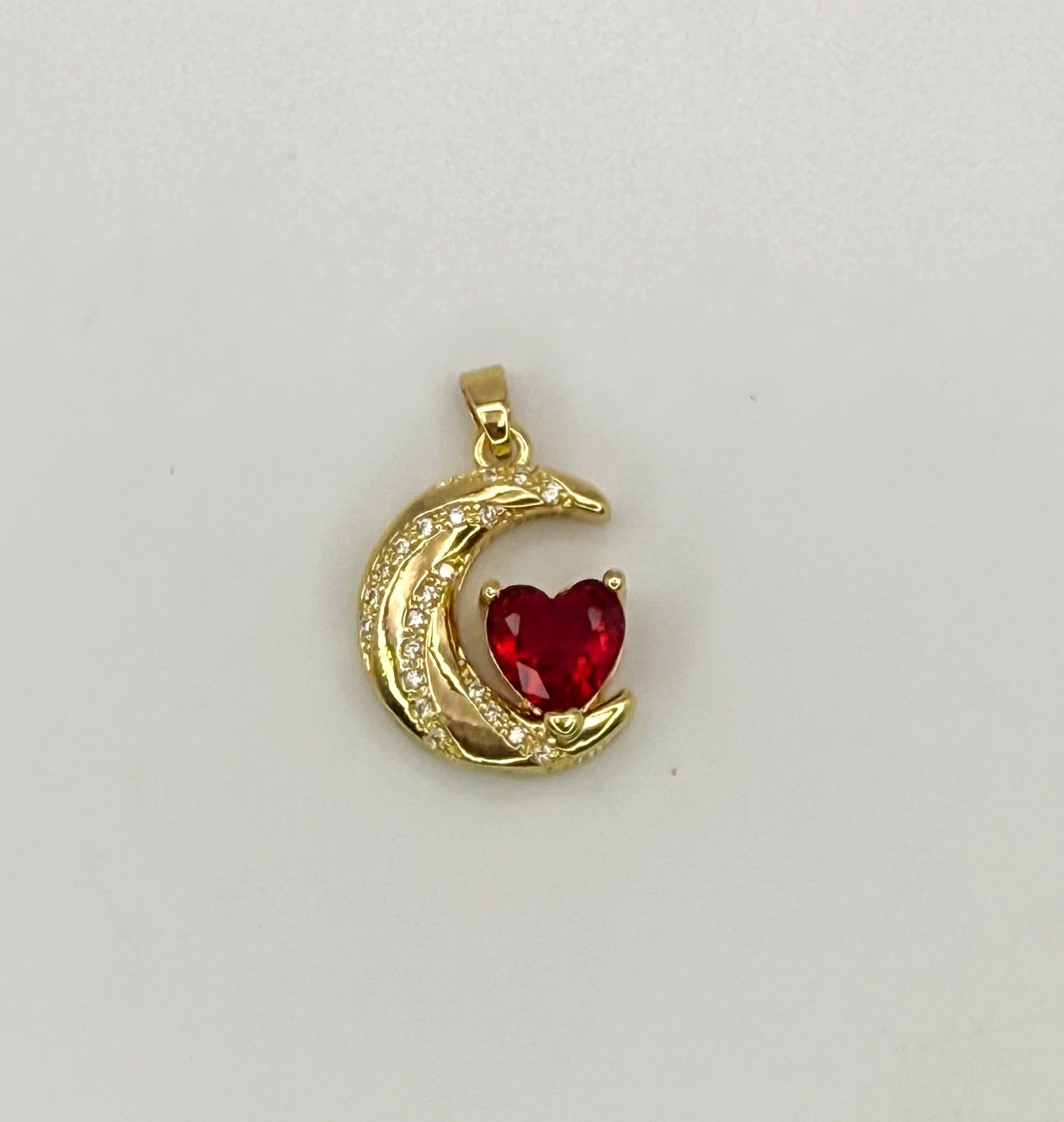 High Quality Gold Crescent Moon Zircon Heart Pendant