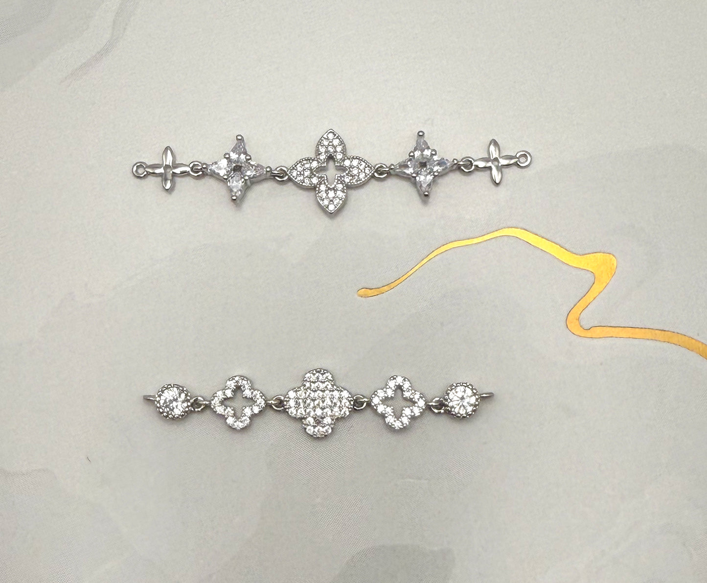 Zircon Covered Clover Designed Connector Charm for DIY Jewelry Making