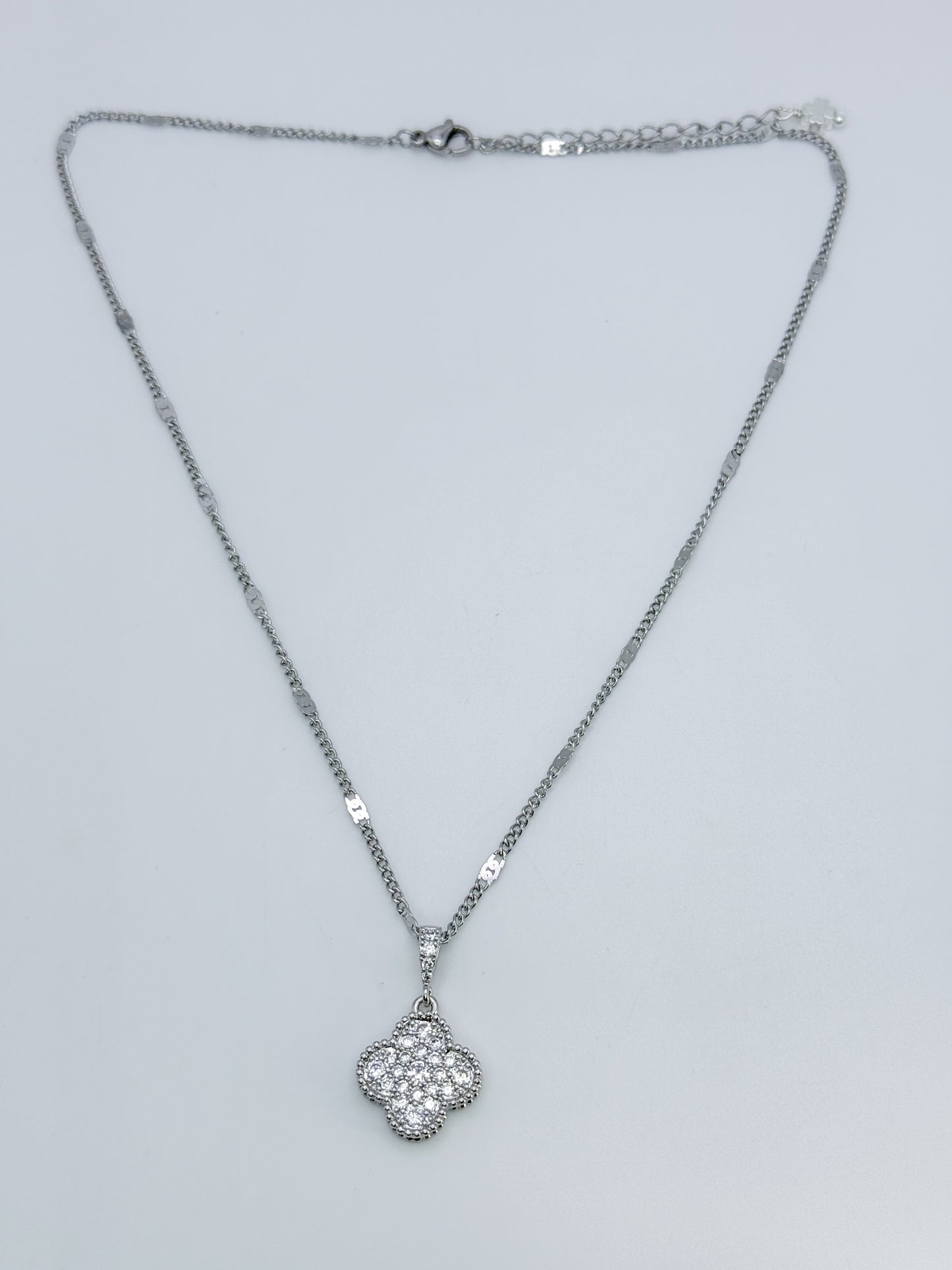 LV Bling Silver Clover S999 Silver Adjustable Necklace