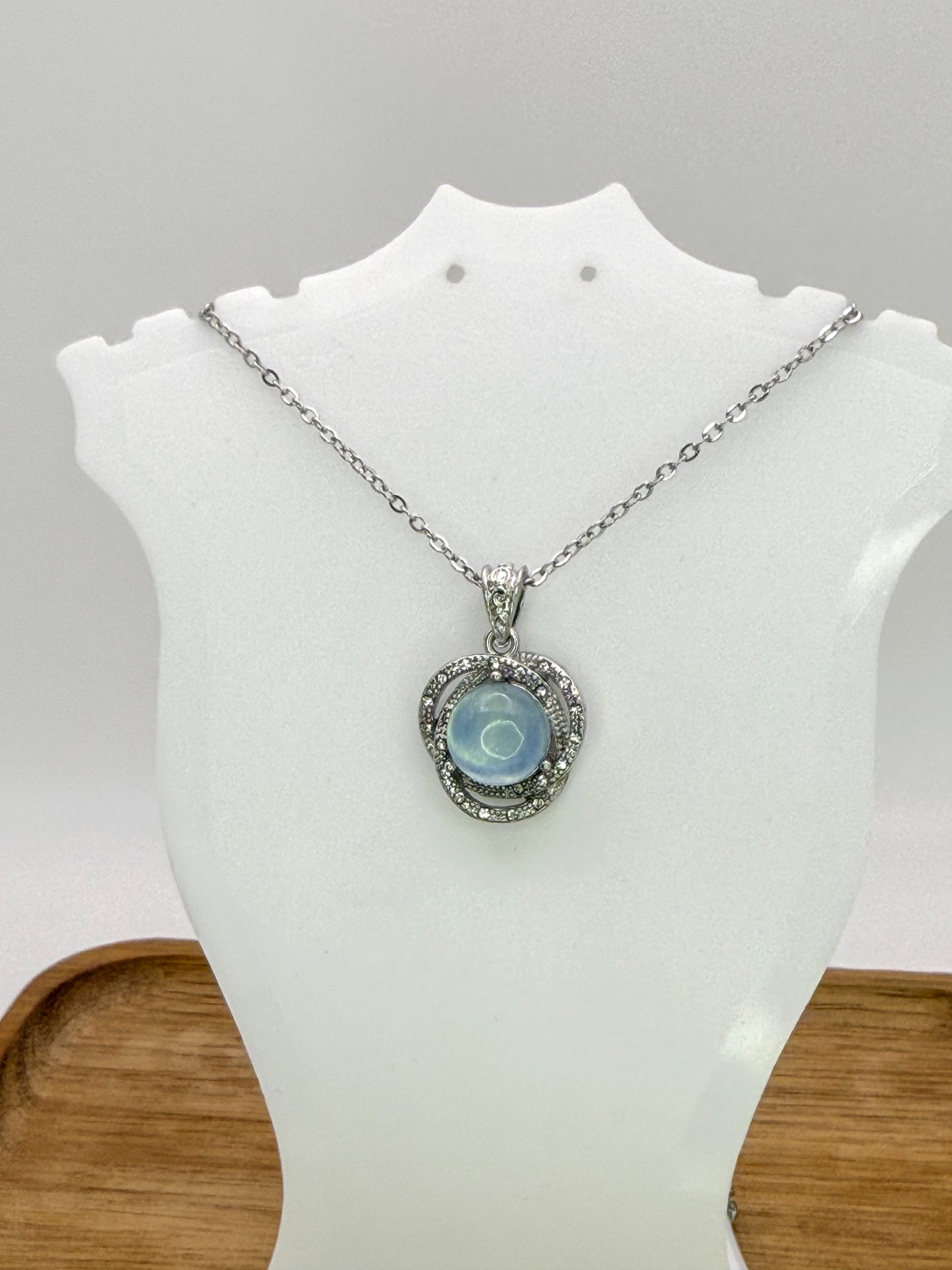 Natural Aquamarine Gemstone Pendant Necklace