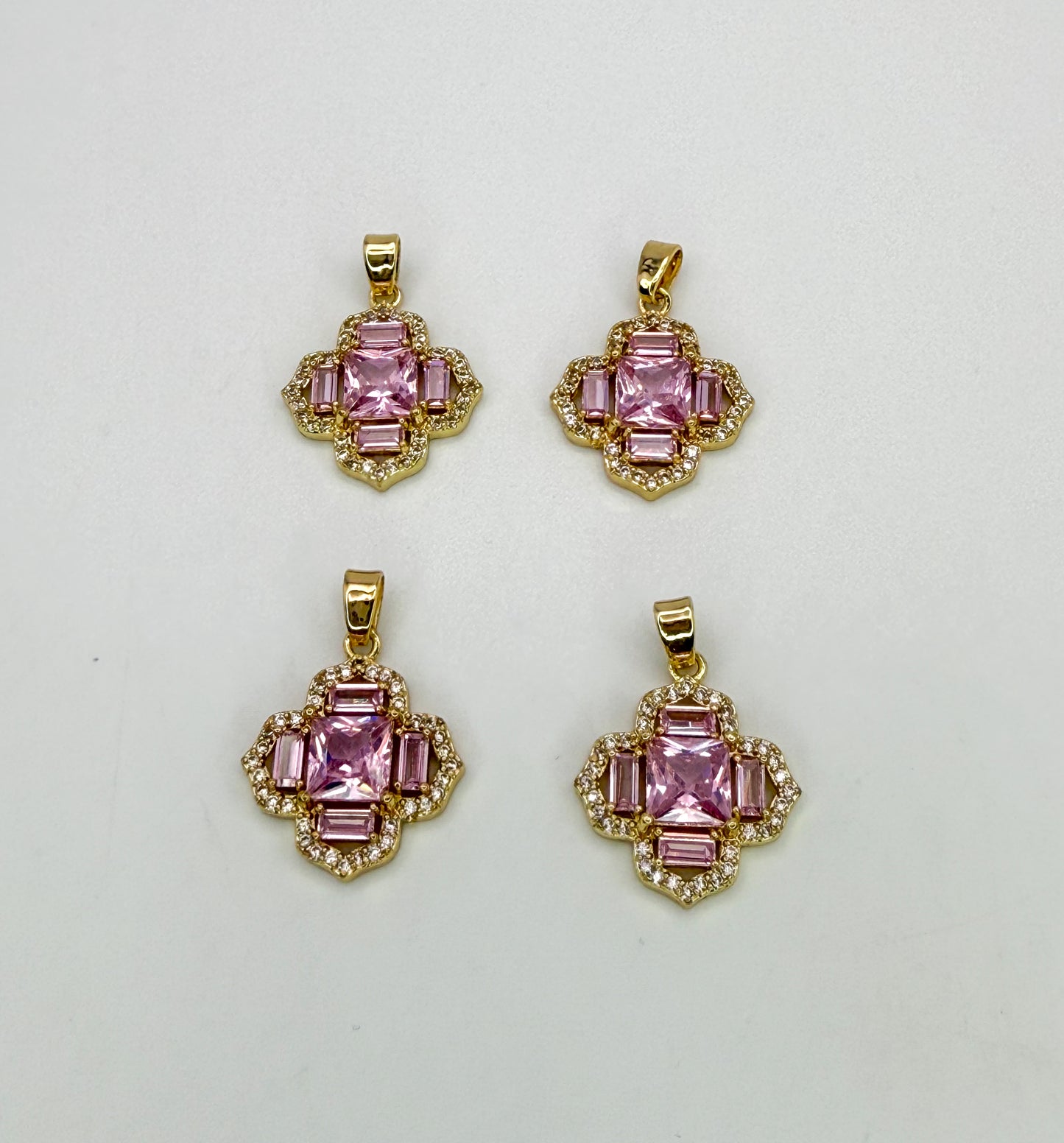 High Quality Sparkling Zircon Gold Clover Pendants