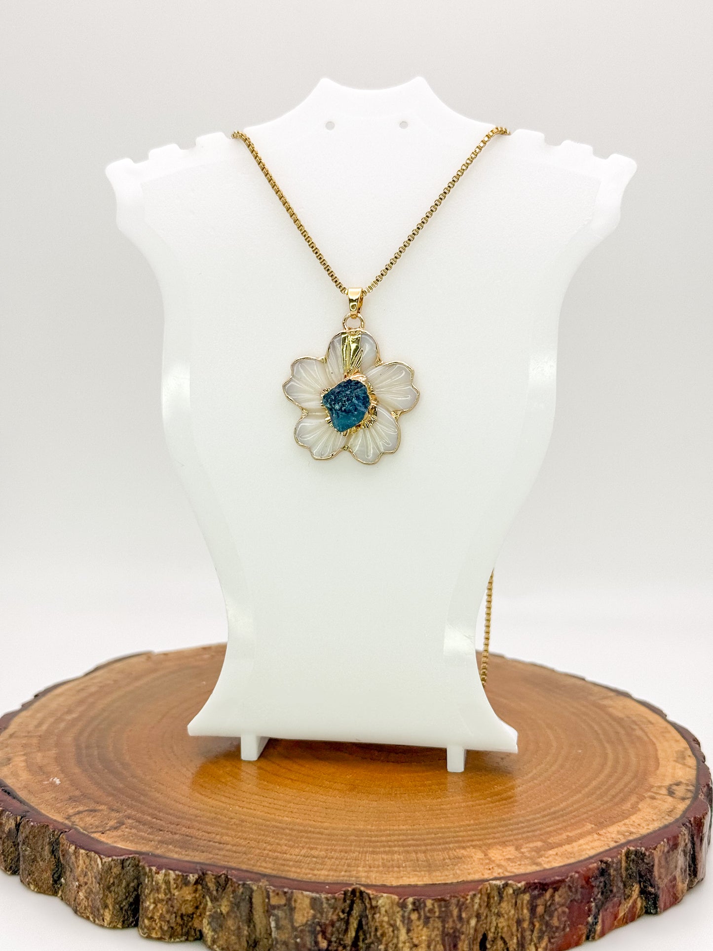Nature’s Beauty Necklace-Natural Shell with Natural Turquoise Gemstone, Gold Stainless Steel Pendant Necklace