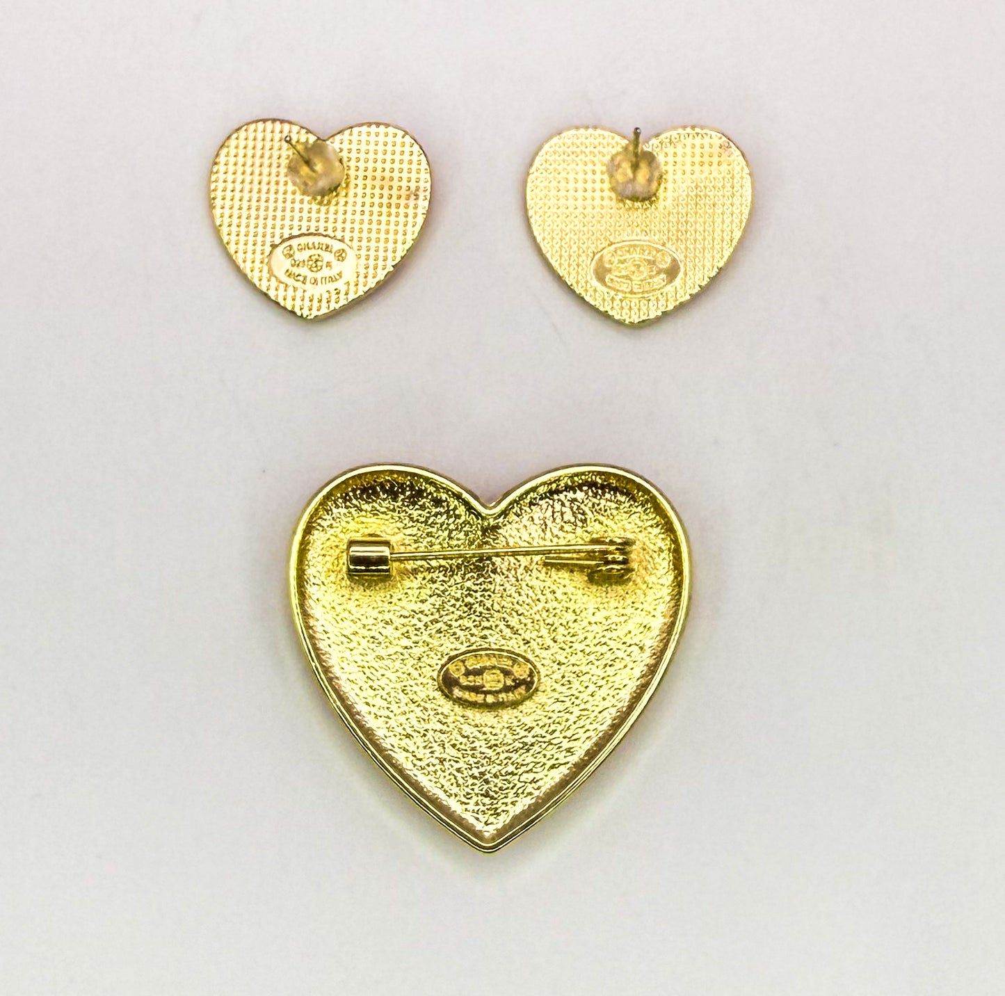 Hot Pink & Gold CC Designer Matching Stud Earrings & Brooch