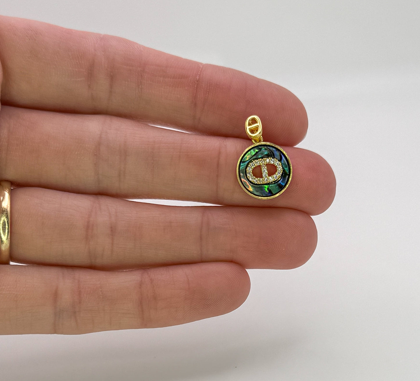 High Quality Mixed Designer Abalone Shell Gold Pendants