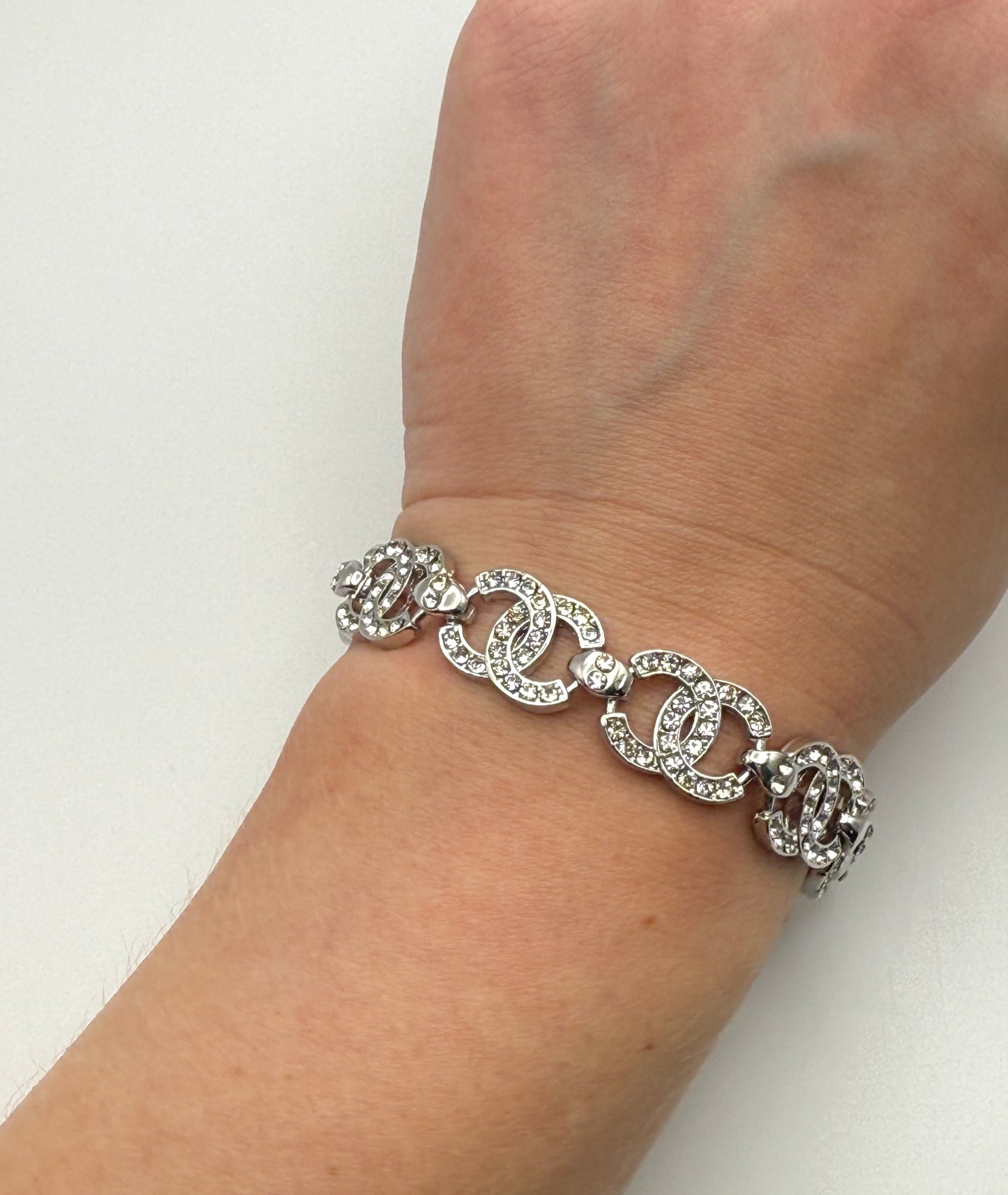 Elegant CC Designer Silver or Gold Matching Necklace and Bracelet set