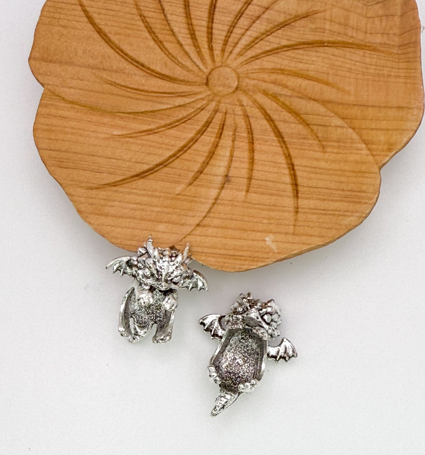 Silver Baby Dragon Bead Holder Charm for DIY Bracelets