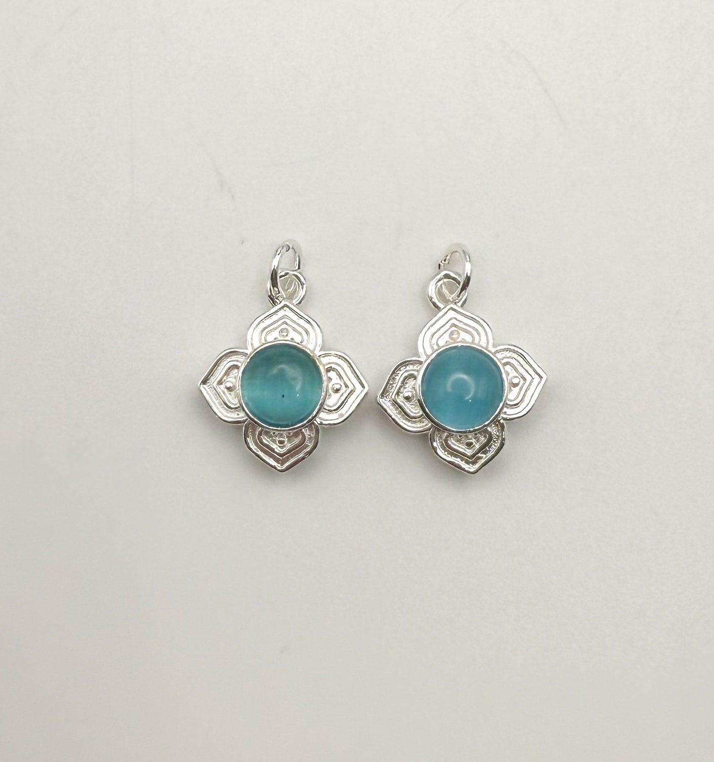 Blue Cats Eye Silver Clover DIY Metal Charm