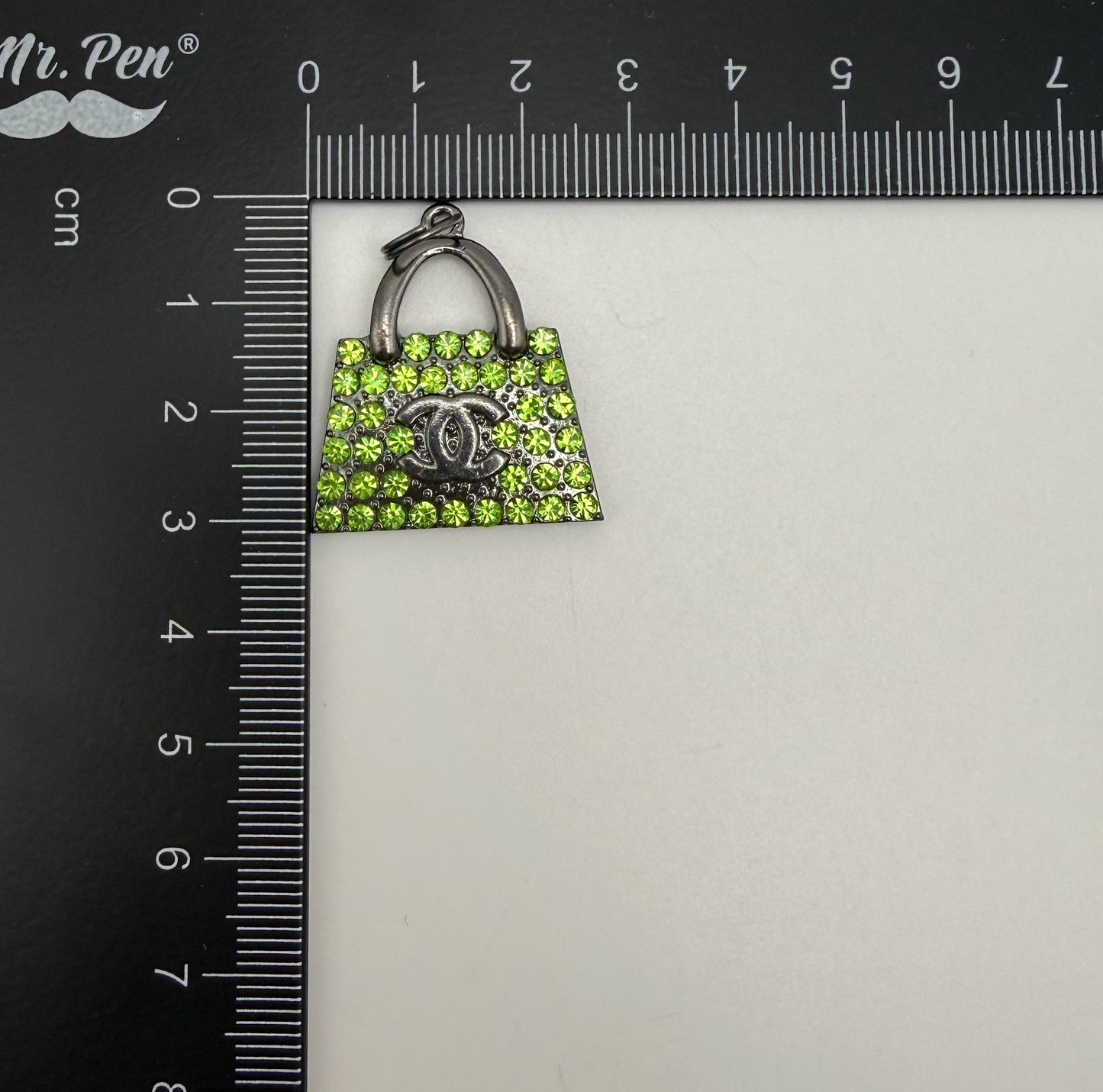 High Quality Designer Bling Black Metal Charm Pendants