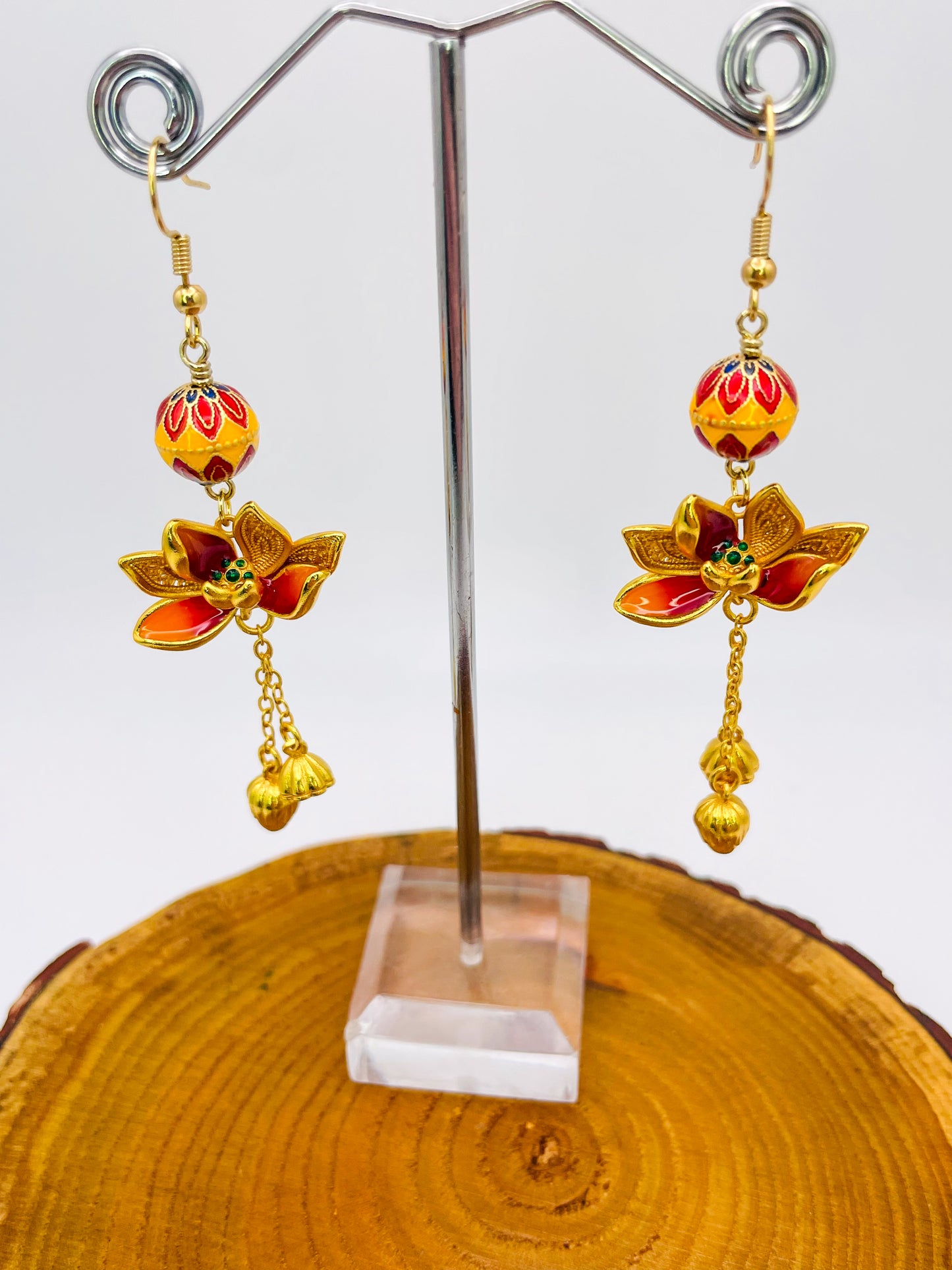 Beautiful Sand (999) Gold Lotus Earrings