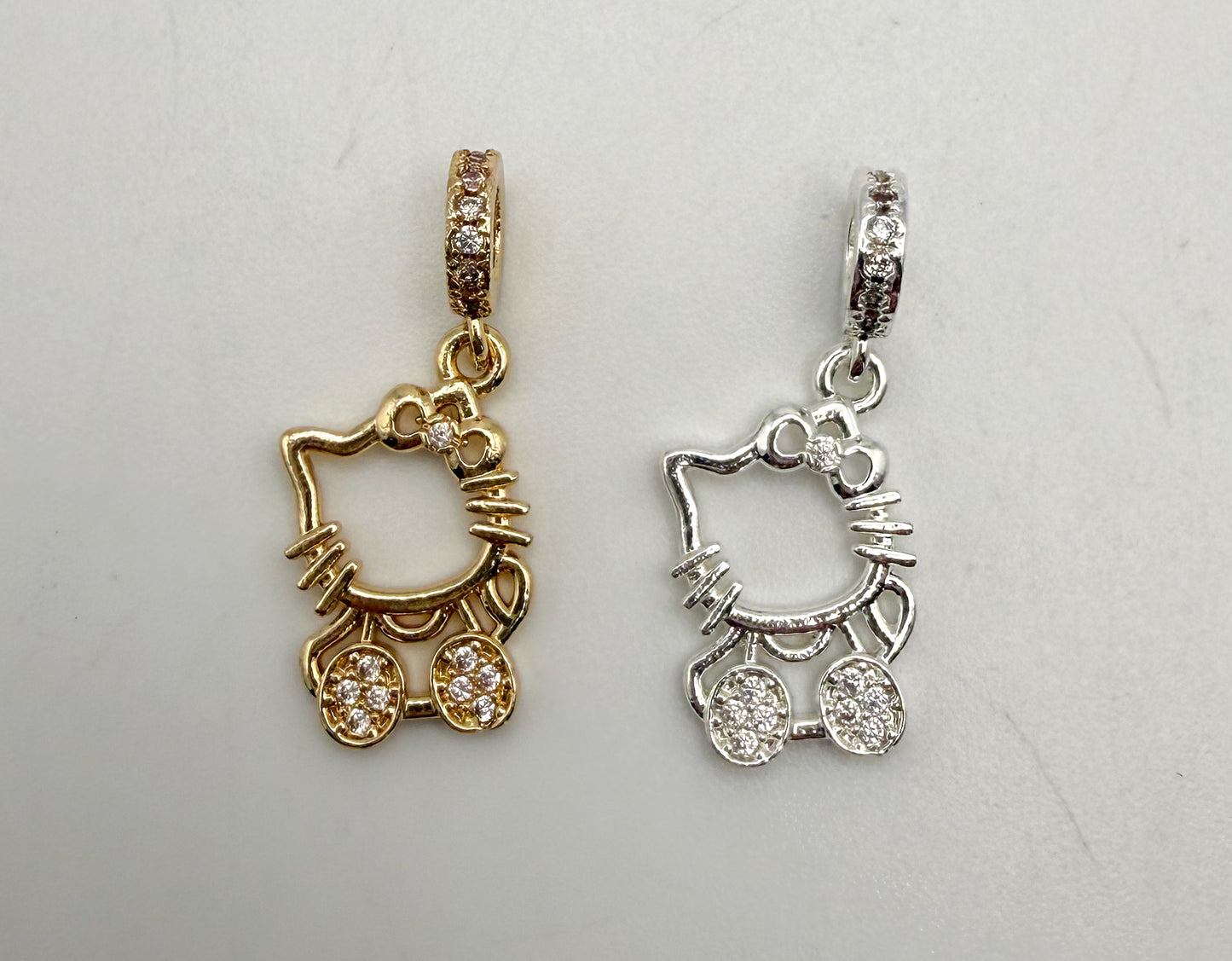 HK Kitty Full Figure Sparkling Charms