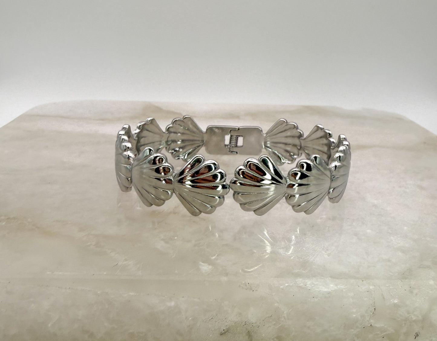 Open Front Silver Stainless Steel Sea Shell Bangle Bracelet