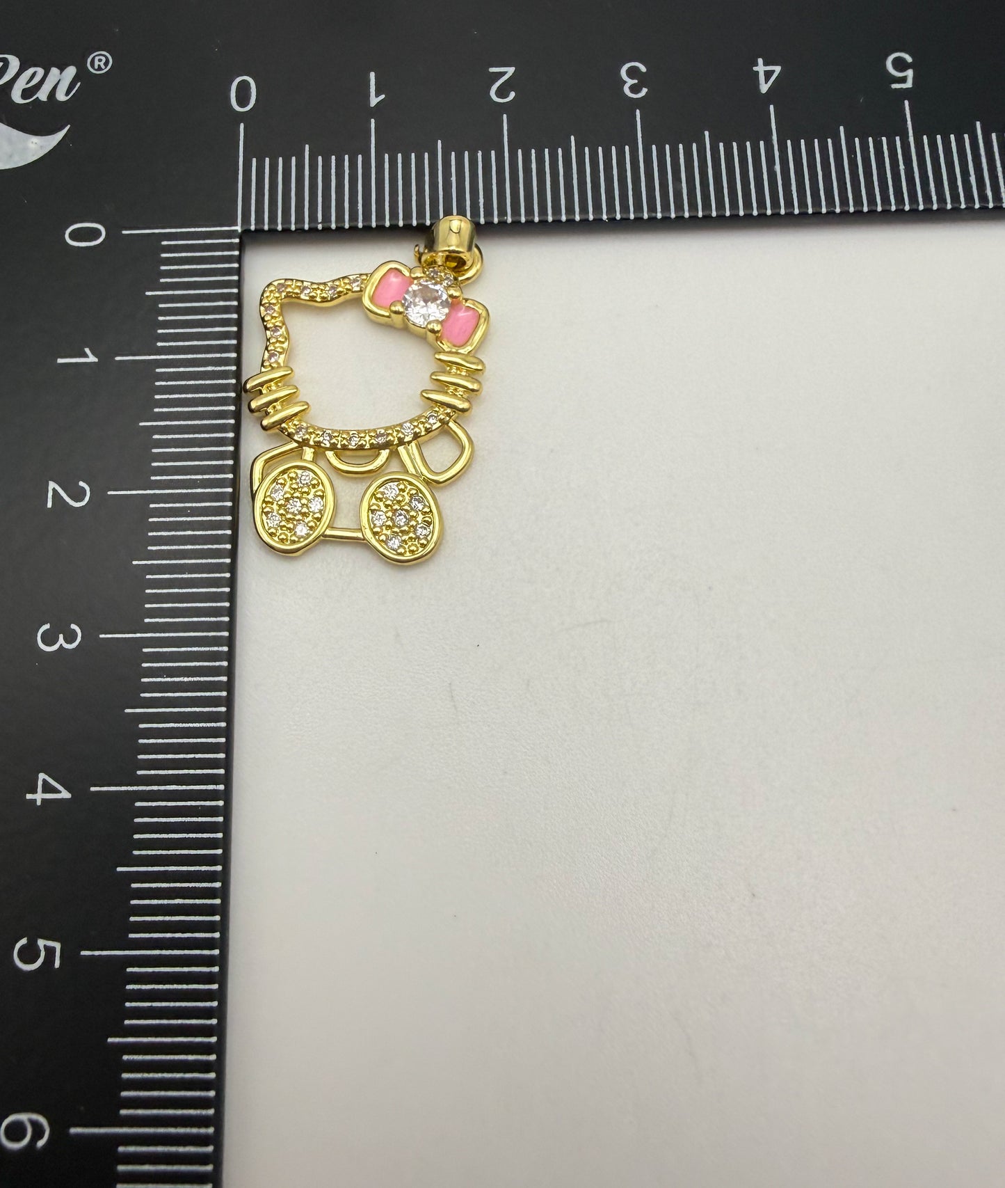 High Quality Hello Kitty Gold Pendant with zircon gems