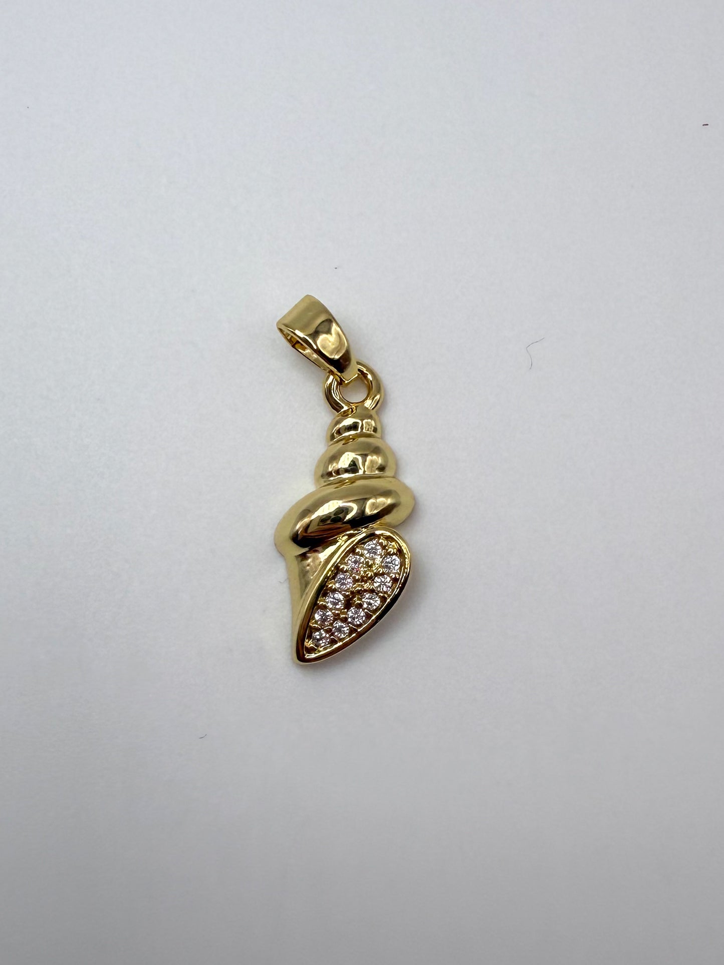 Gold Conch Shell Charm Pendant