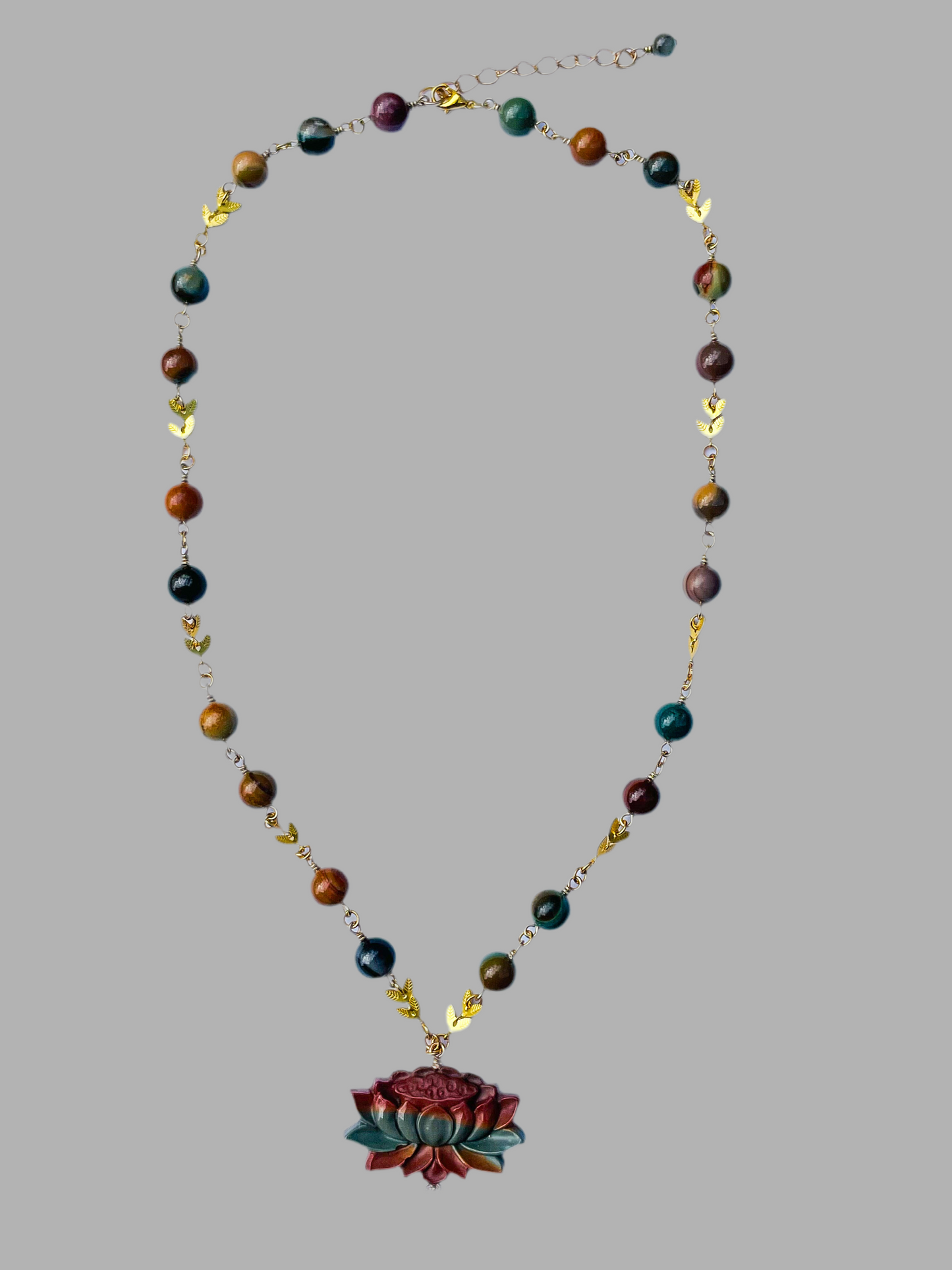 Natural Alashan Agate Lotus Crystal Carving Beaded Chain Necklace
