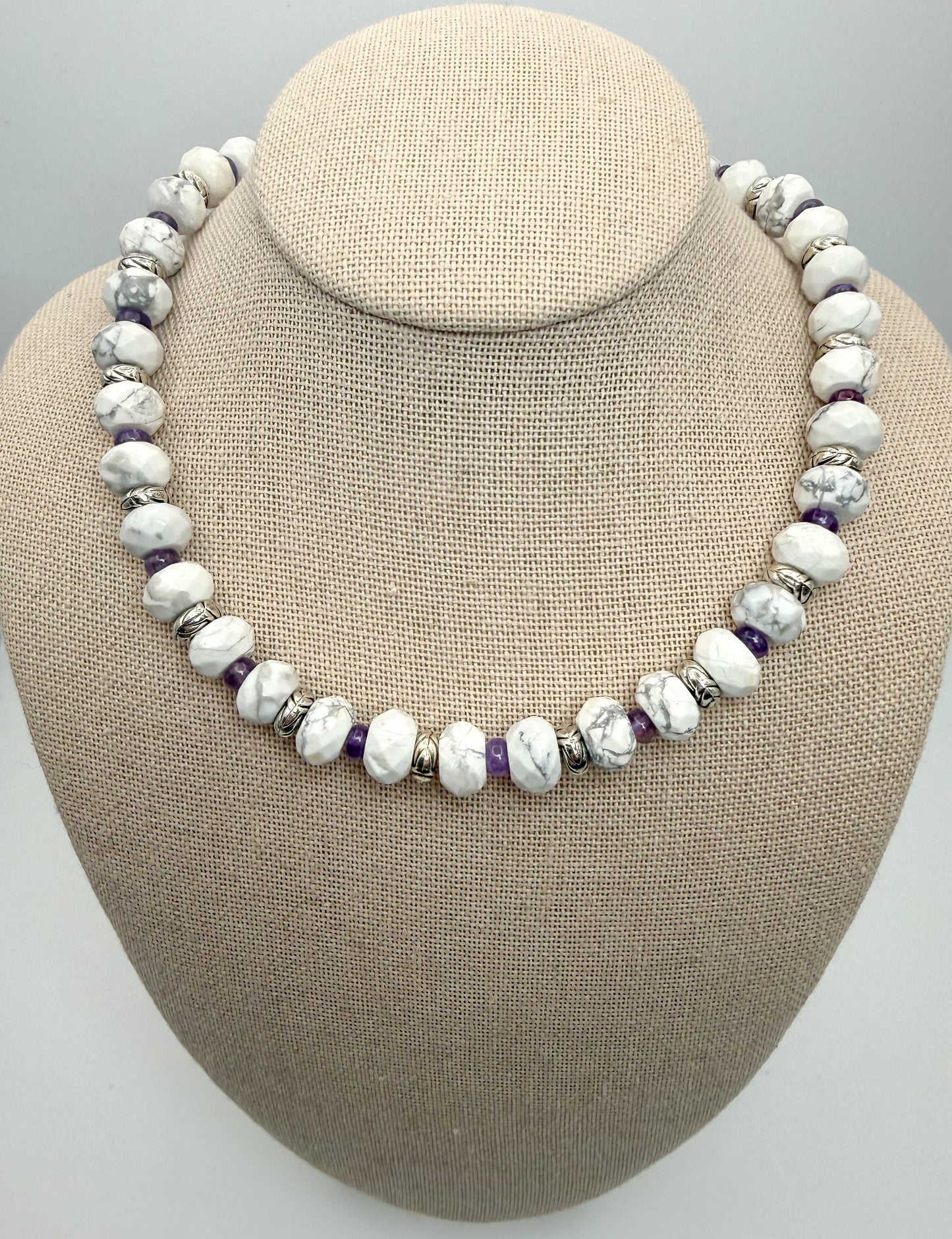 Natural Howlite & Amethyst Crystal Beaded Gemstone Necklace