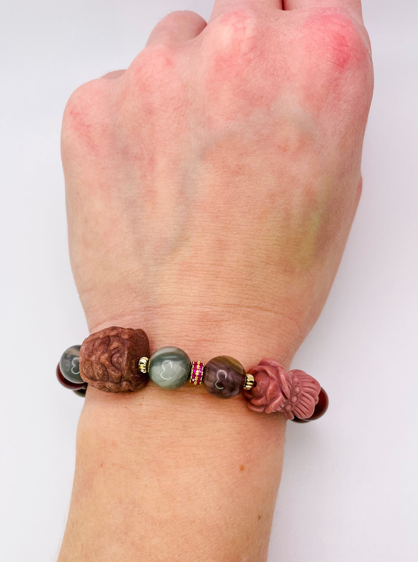 High Quality Natural Alashan Agate Fox girl & Double Lotus Craving Beaded Statement Bracelet