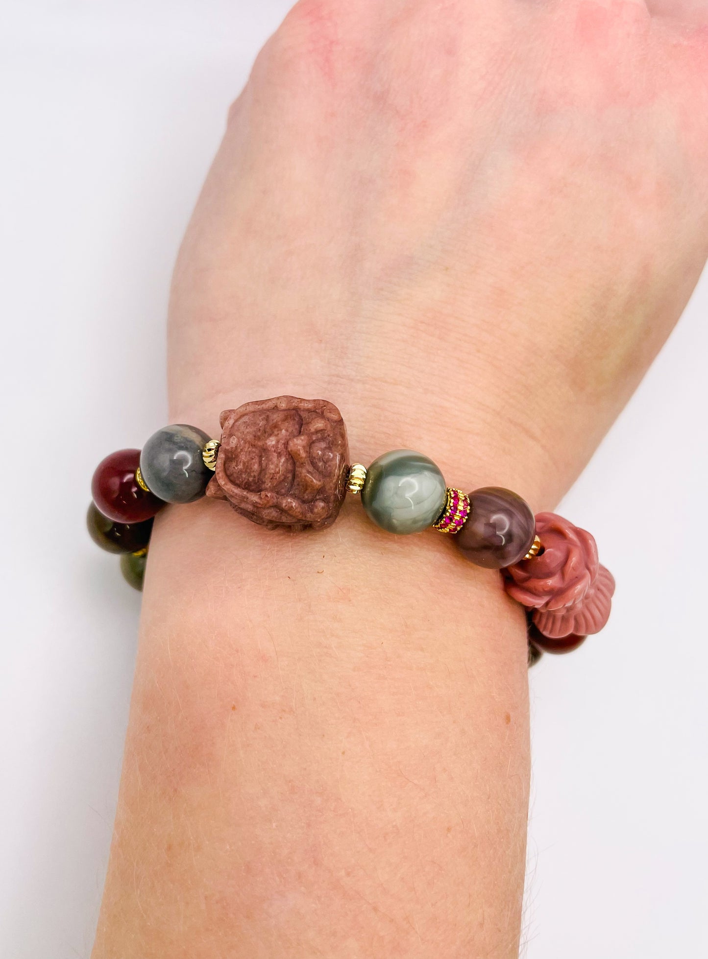 High Quality Natural Alashan Agate Fox girl & Double Lotus Craving Beaded Statement Bracelet