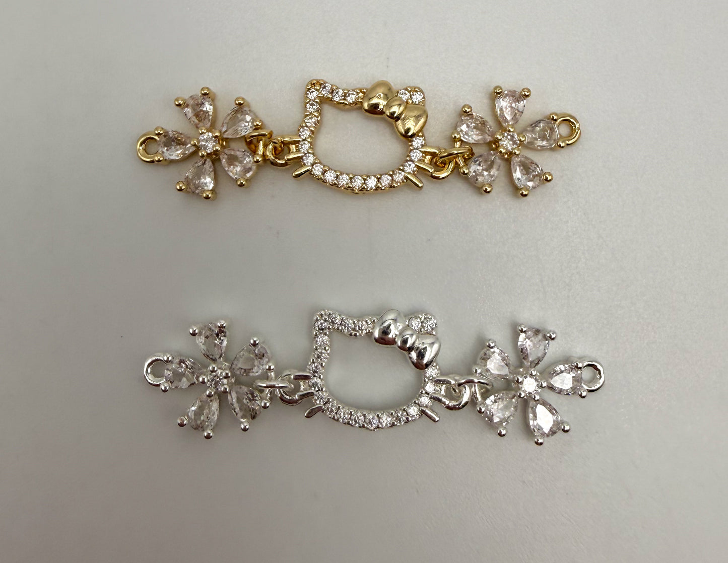 HK Kitty Head Bling Connector Charms