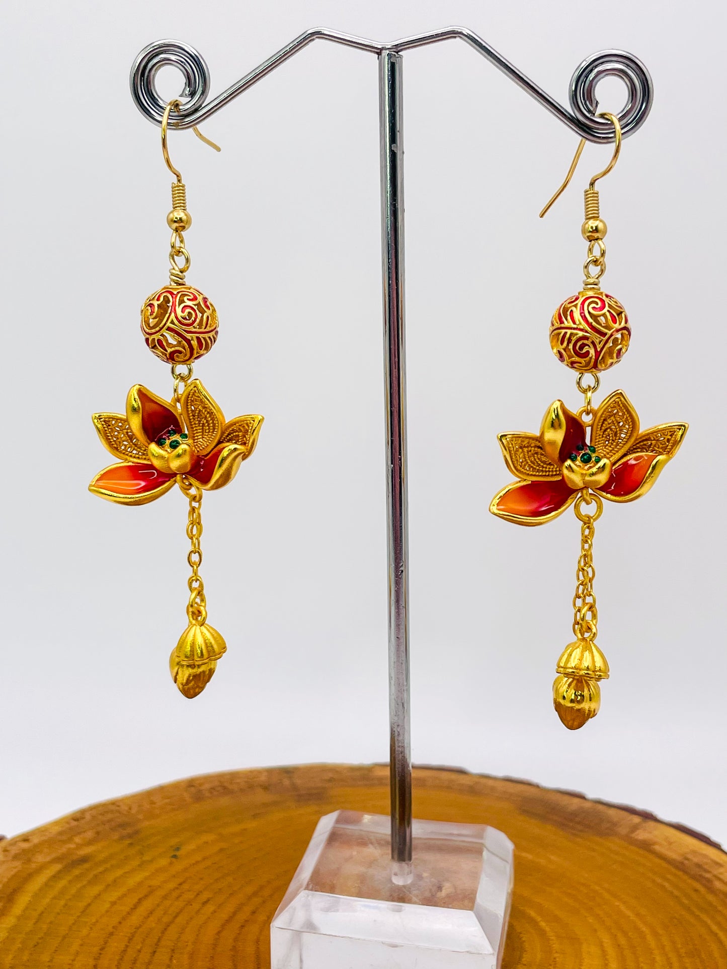 Beautiful Sand (999) Gold Lotus Earrings