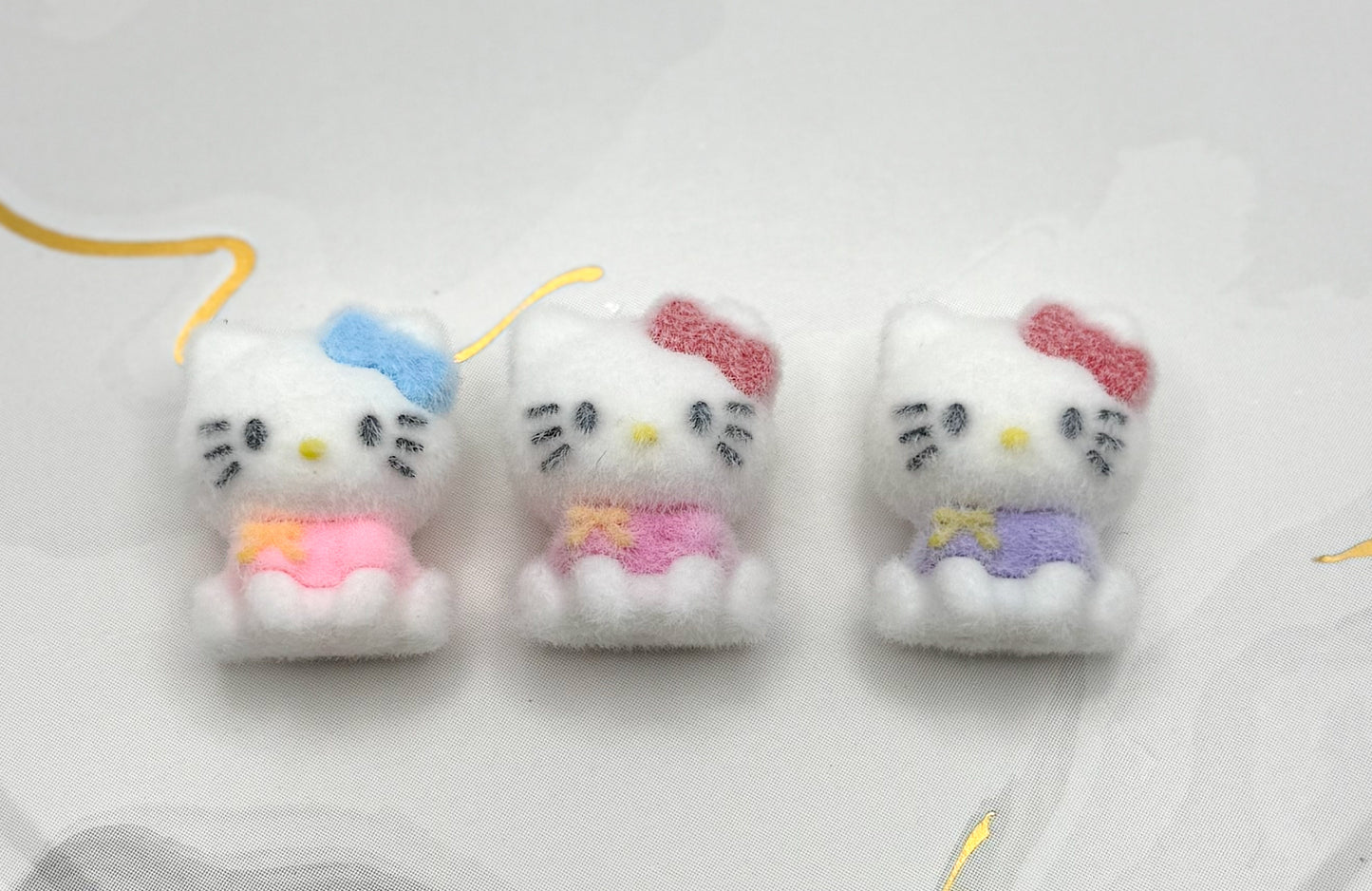 Suede Covered HK Kitty DIY Pen Focal Bead