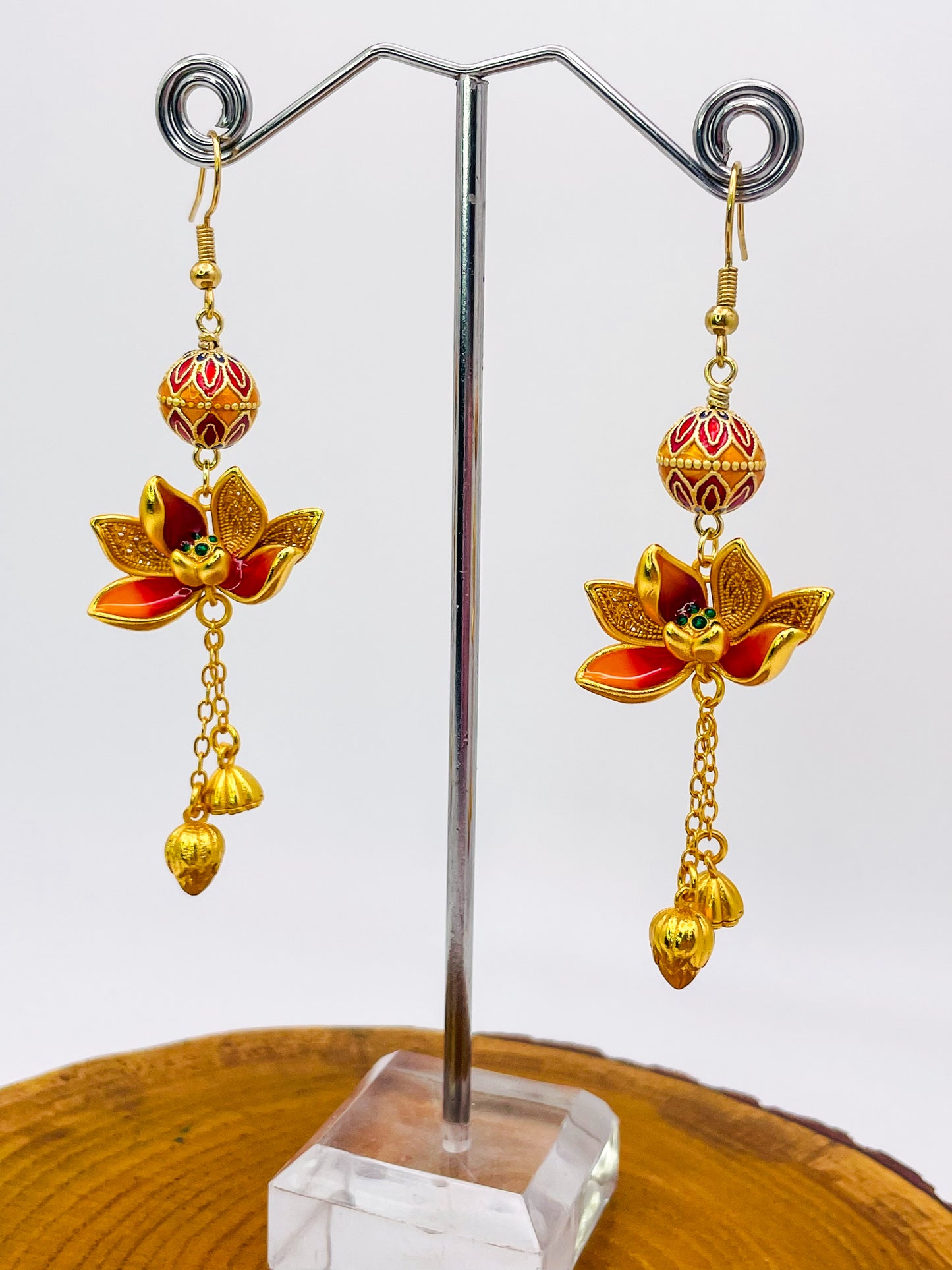 Beautiful Sand (999) Gold Lotus Earrings